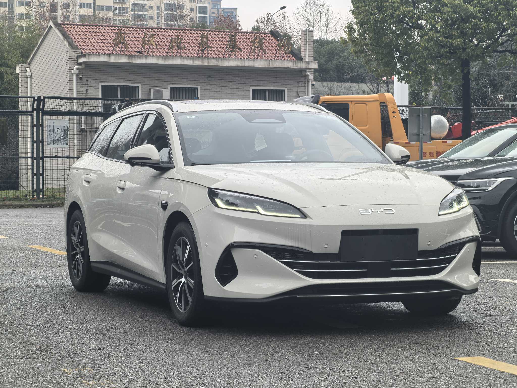 BYD Seal 06 DM-i 2025 #3 BYD Seal 06 DM-i 2025 immagine di auto #3