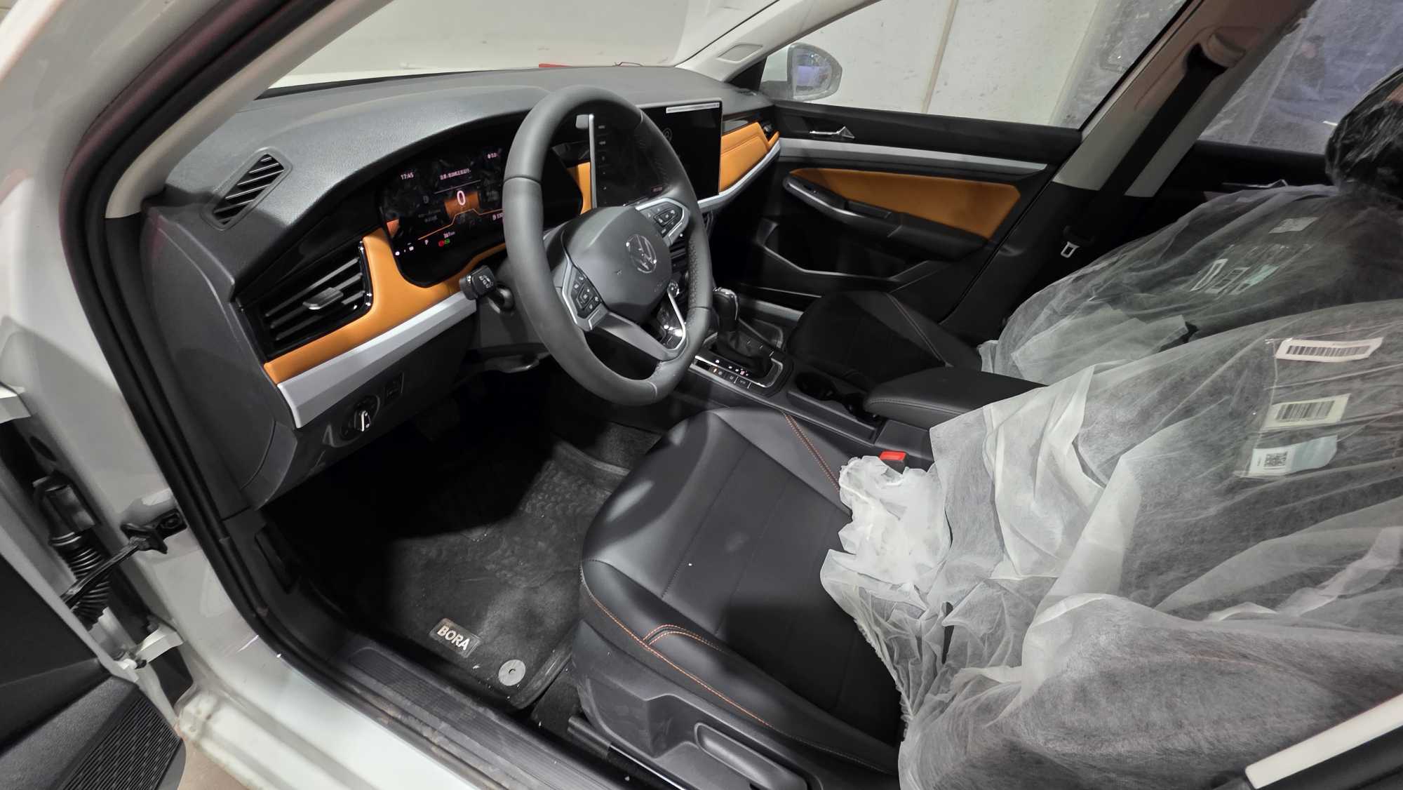 Volkswagen Bora 2025 car image #3