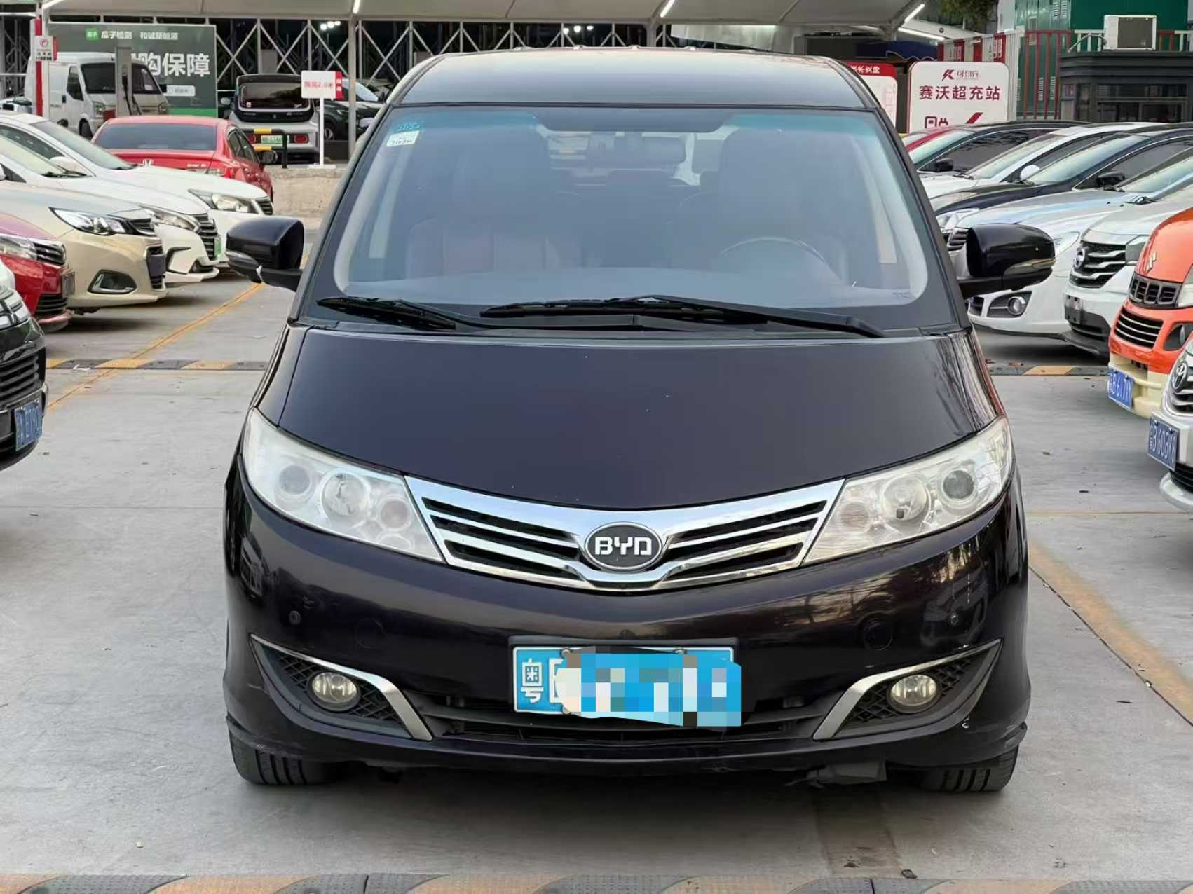 BYD M6 2016 #3 BYD M6 2016 car image #3