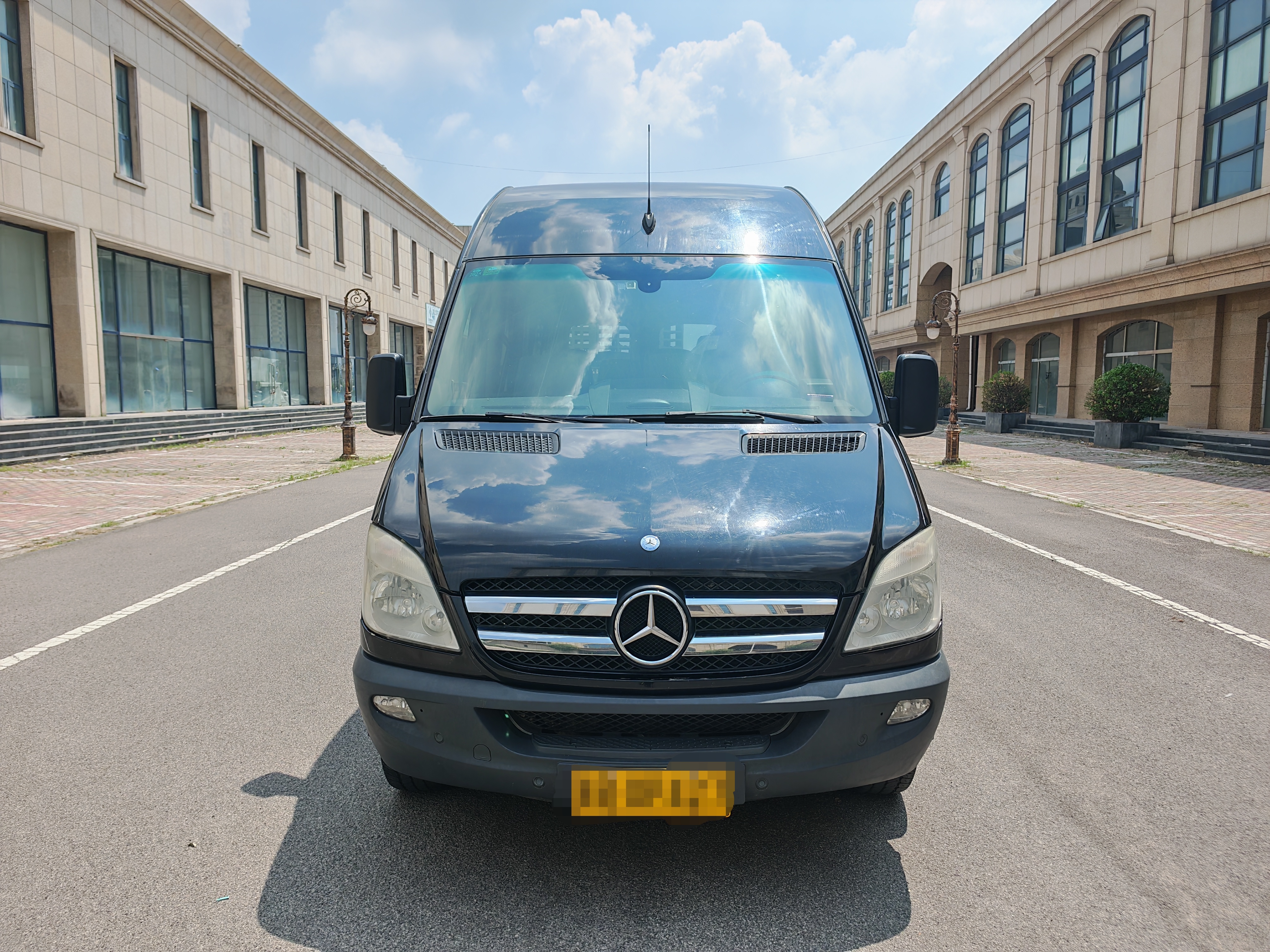 Mercedes-Benz Sprinter 2014 car image #3