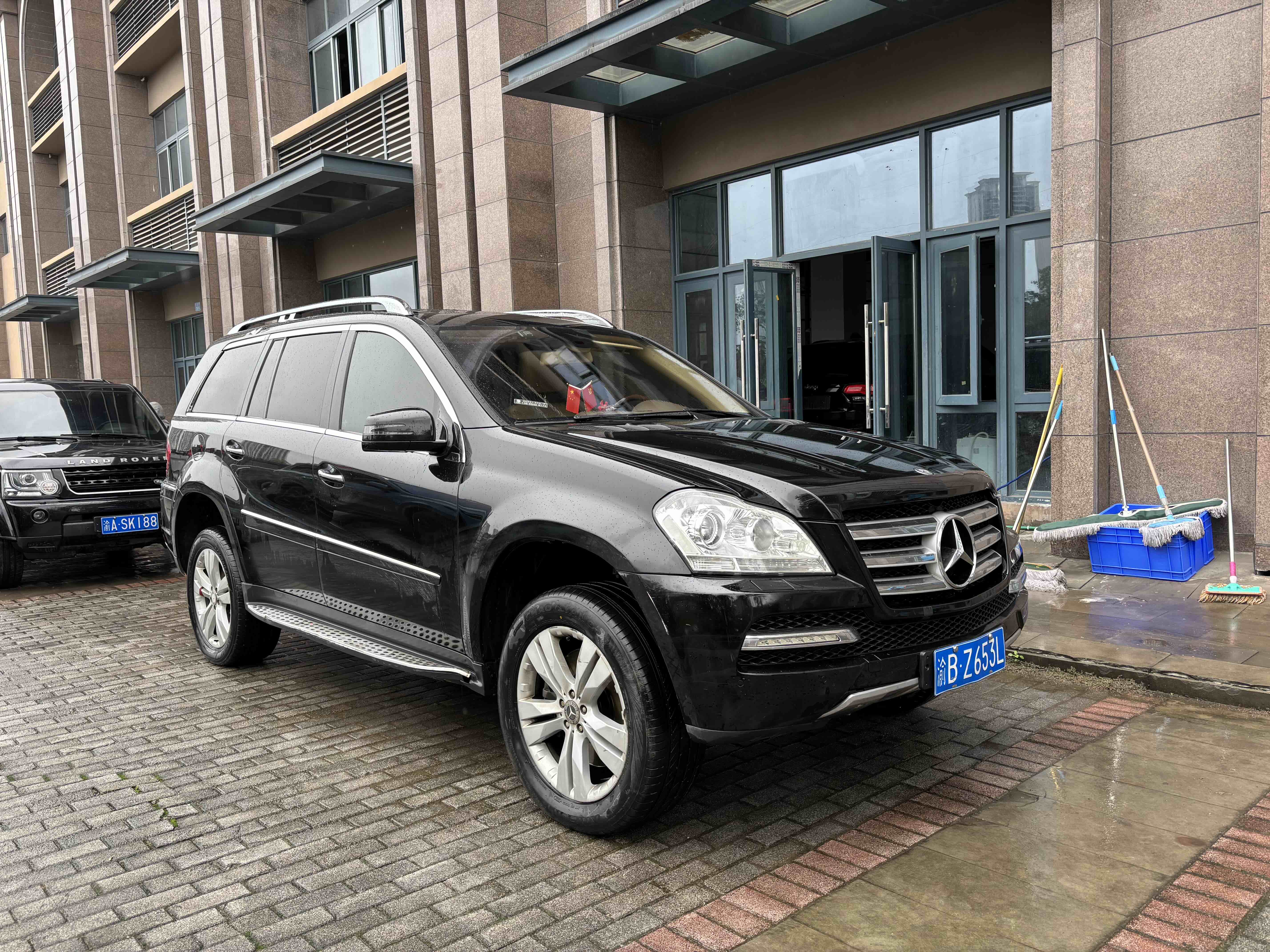 Mercedes-Benz GL Class 2011 car image #3