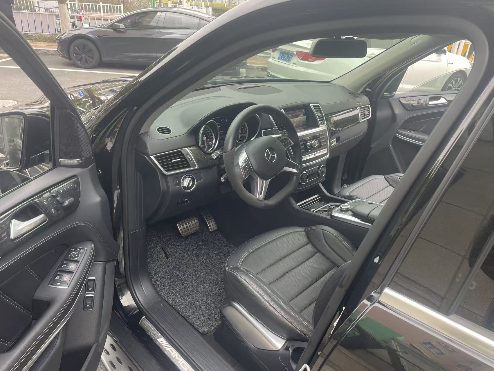 Mercedes-Benz GL AMG 2016 immagine di auto #3