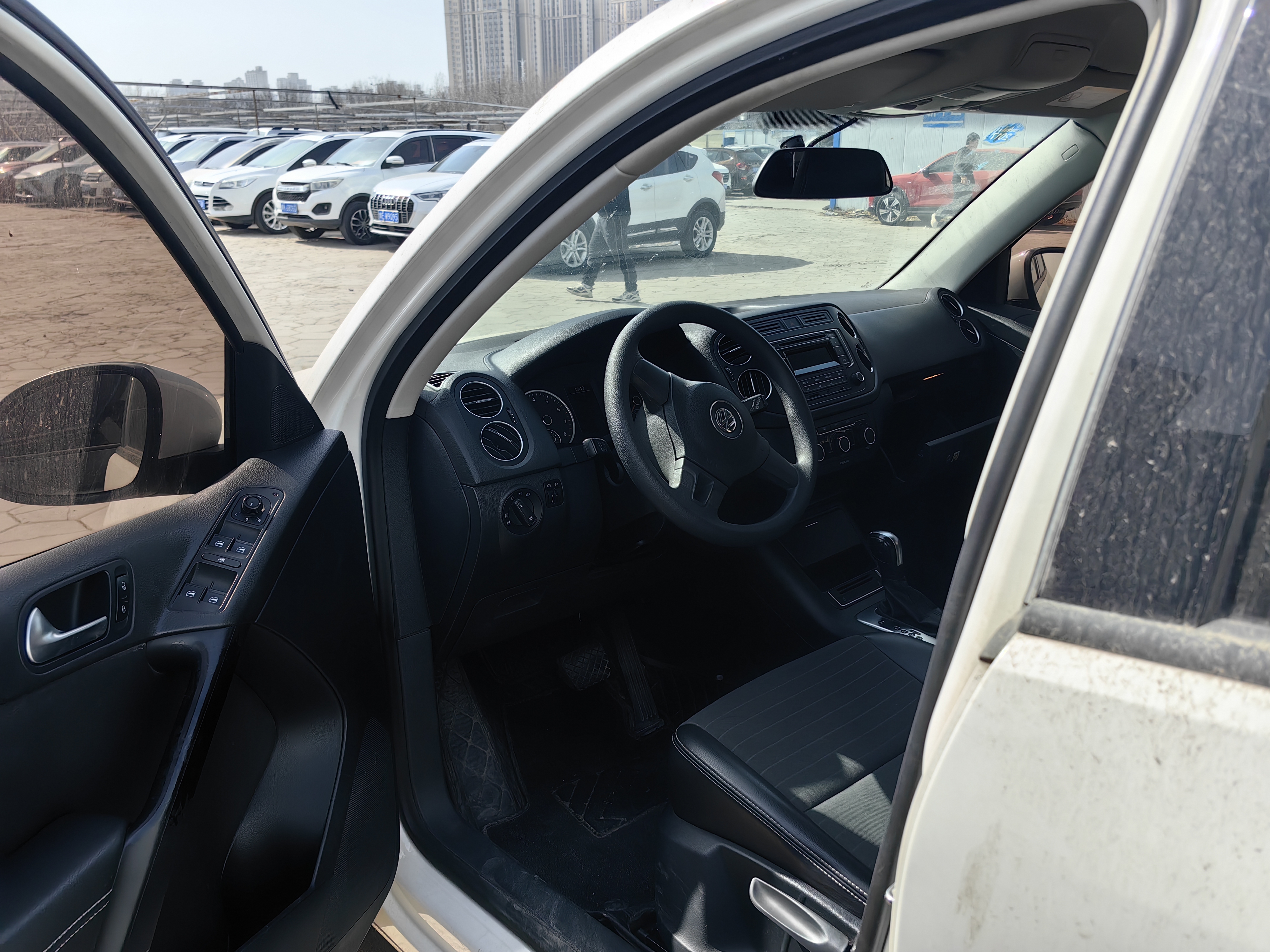 Volkswagen Tiguan 2017 صورة سيارة #3