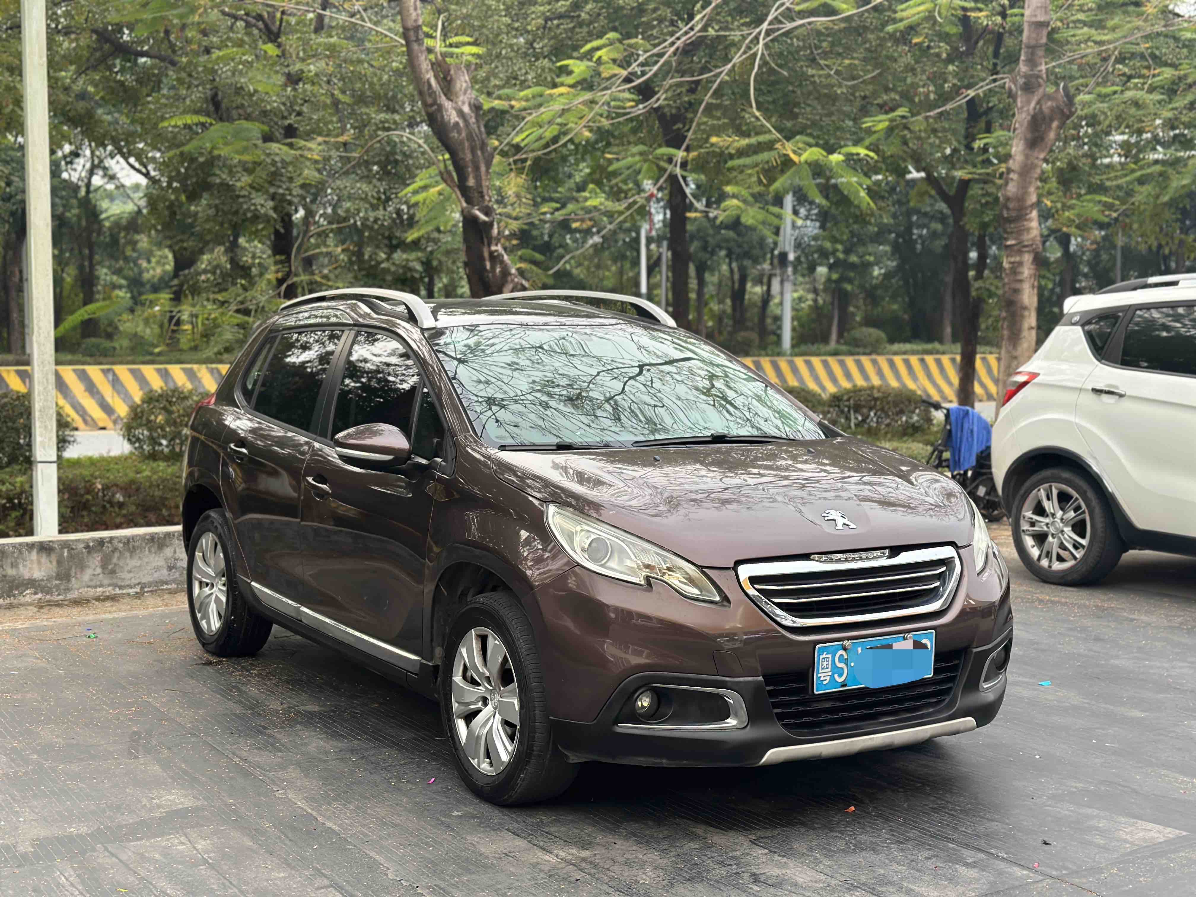 Peugeot 2008 2016 car image #3