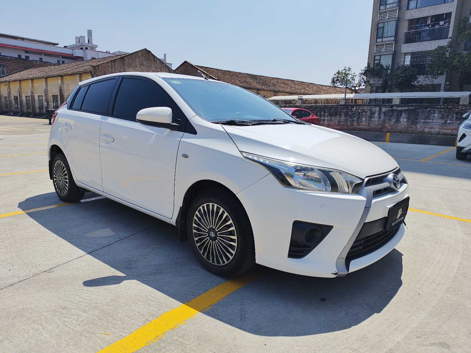 Yaris L Zhixuan 2015 #3 Yaris L Zhixuan 2015 car image #3