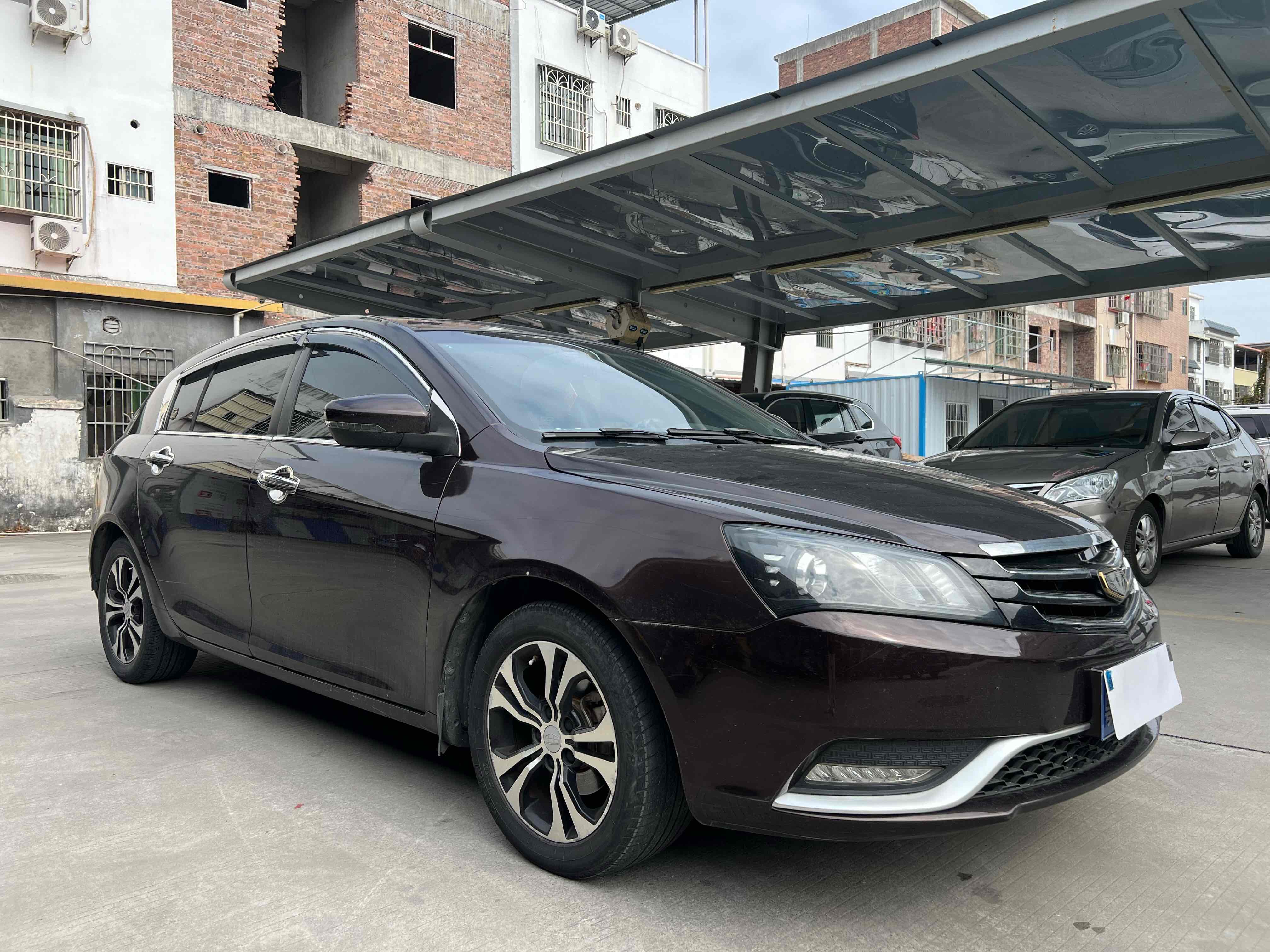 GEELY Emgrand 2015 car image #3