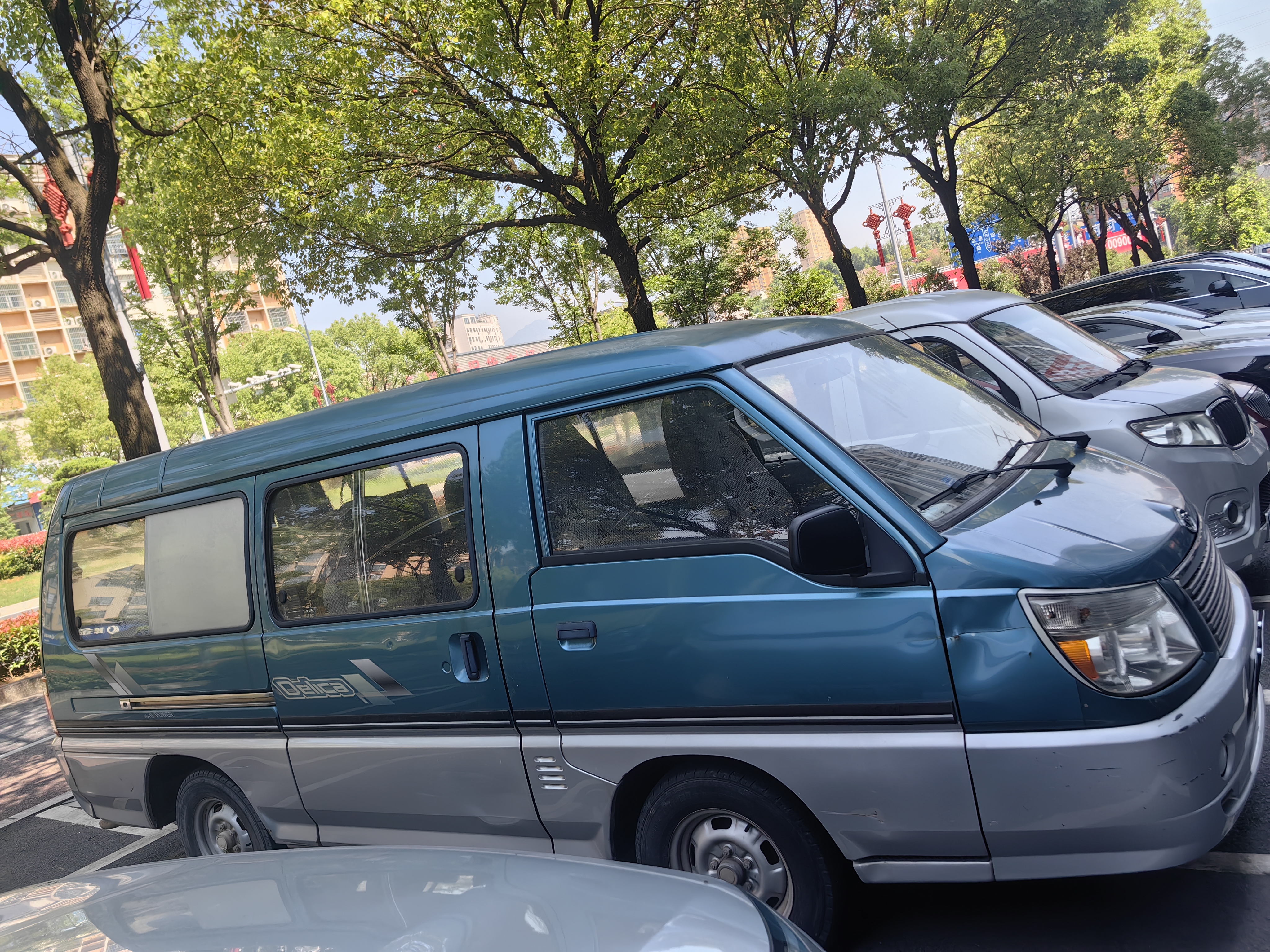 Soueast Delica 2013 car image #3