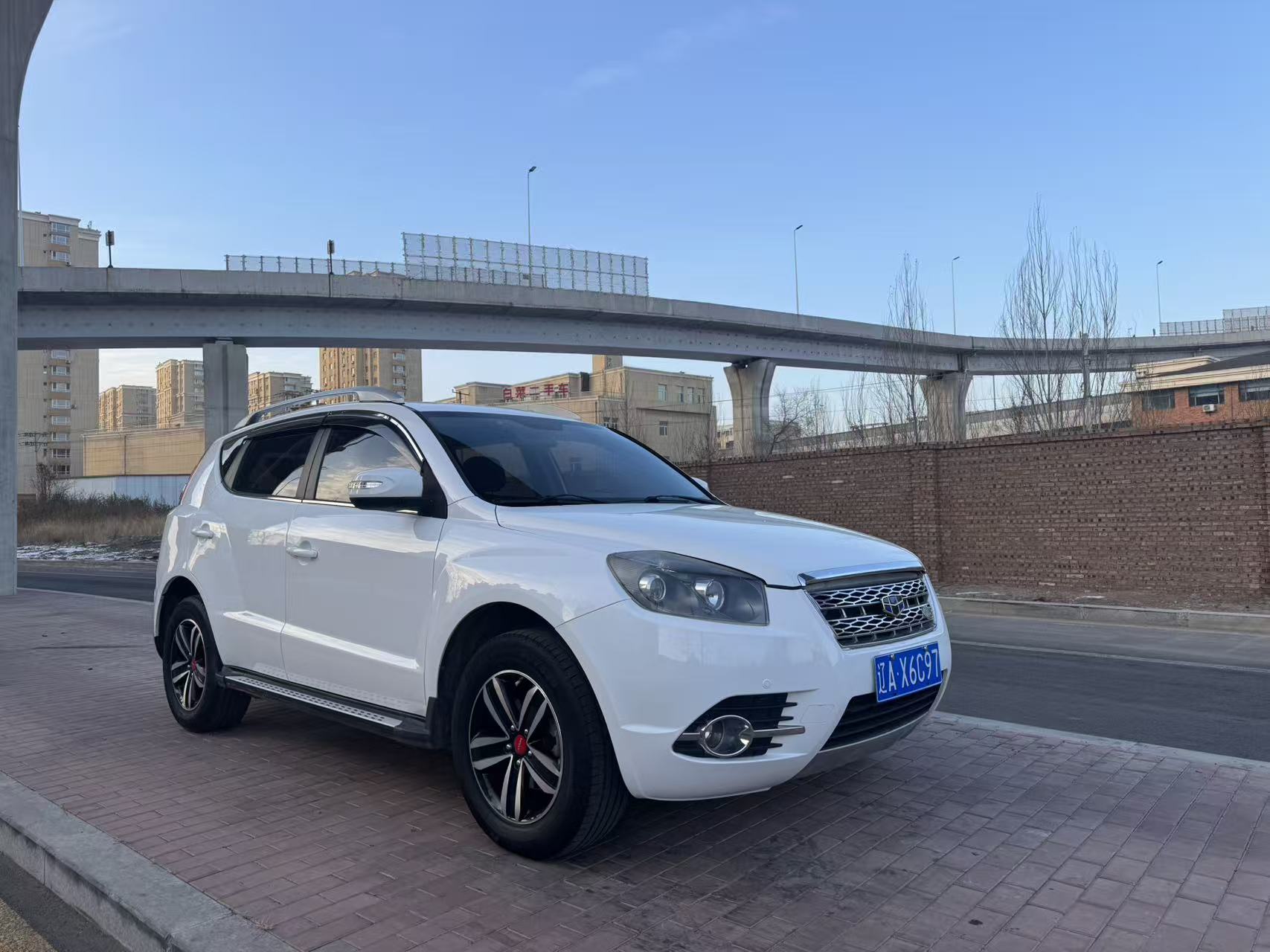GEELY GX7 2015 car image #3