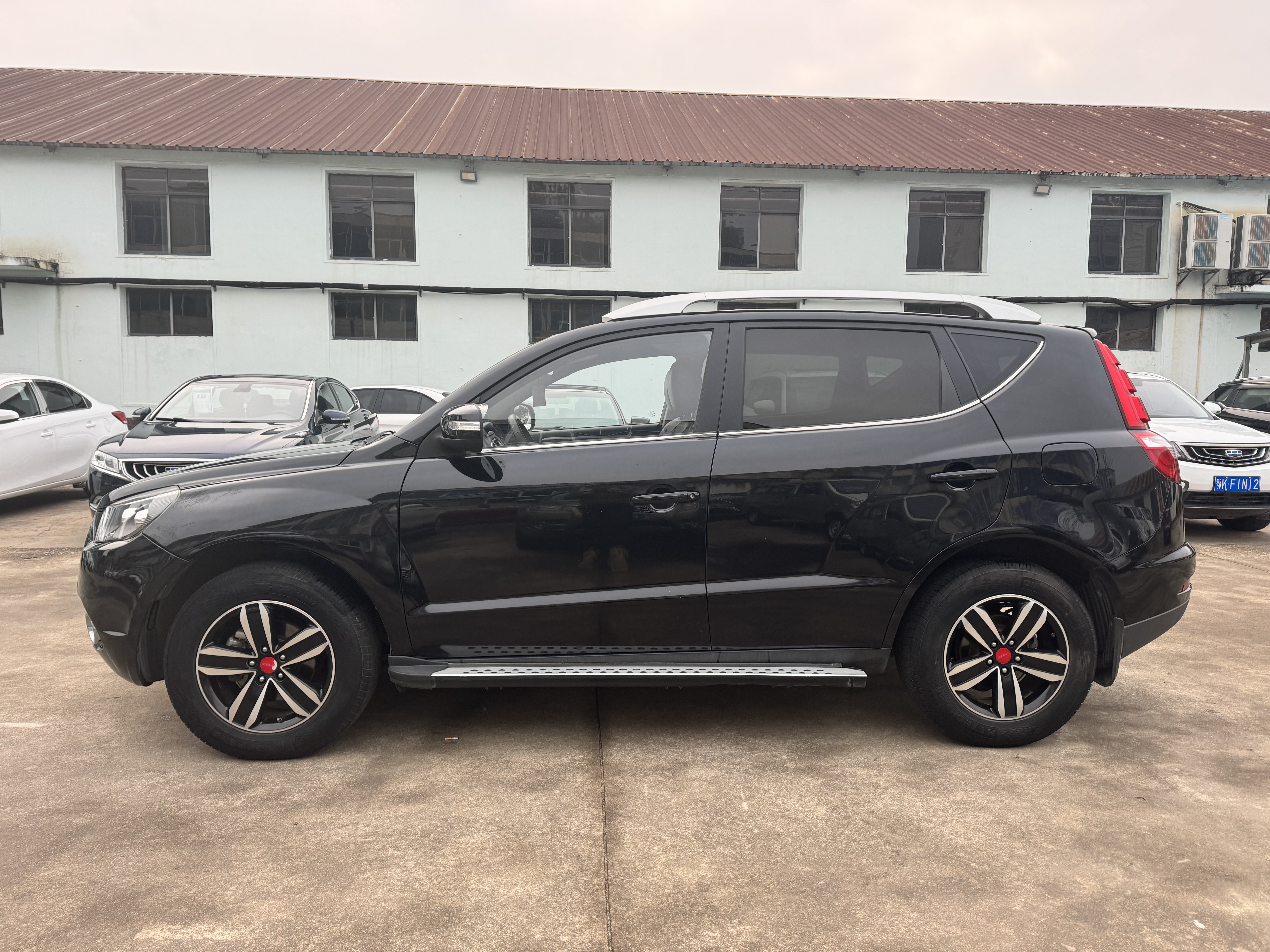 GEELY GX7 2015 #3 GEELY GX7 2015 car image #3