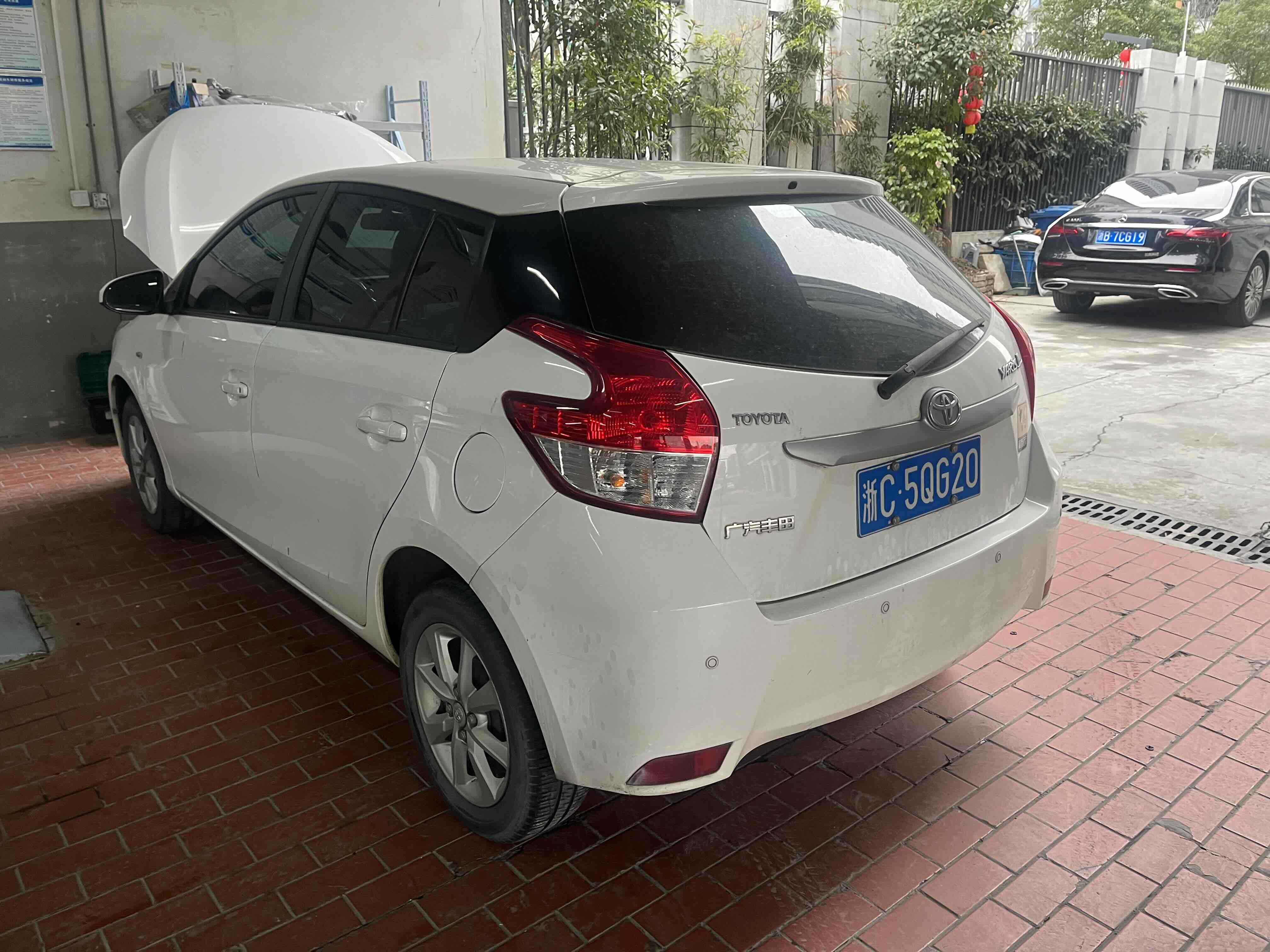 Yaris L Zhixuan 2014 #3 Yaris L Zhixuan 2014 car image #3