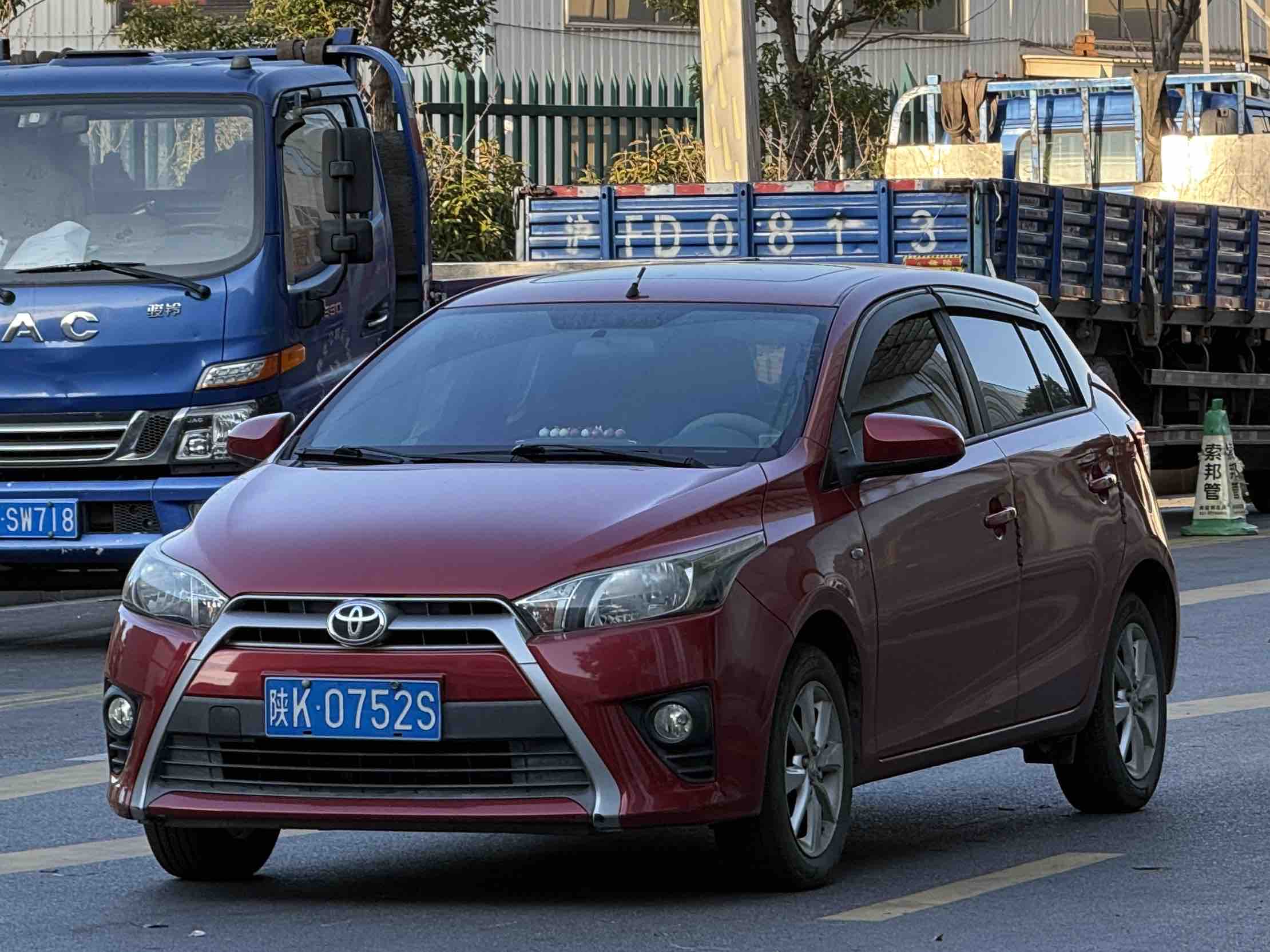 Yaris L Zhixuan 2015 #3 Yaris L Zhixuan 2015 car image #3