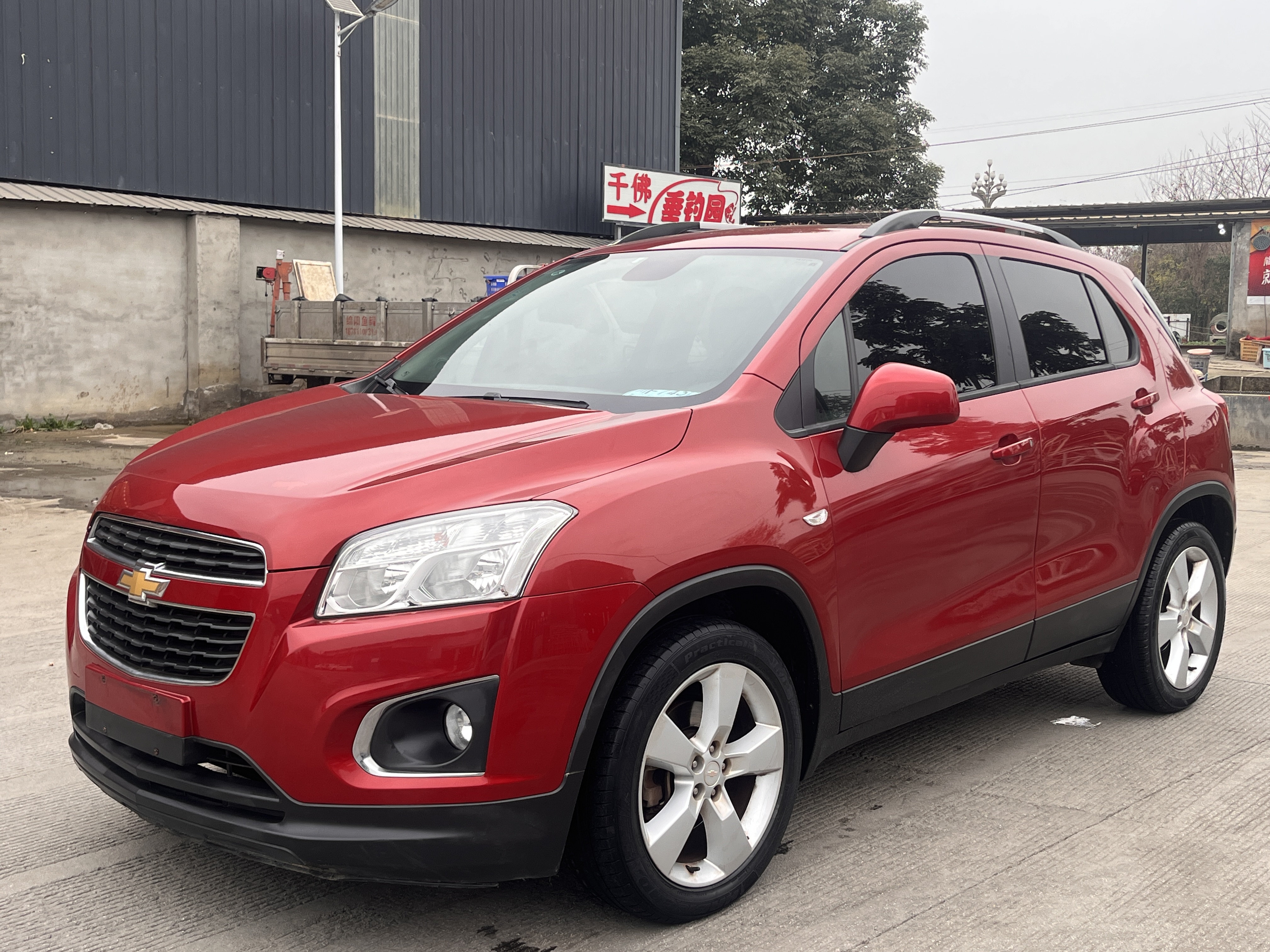 Chevrolet Tracker 2014 car image #3