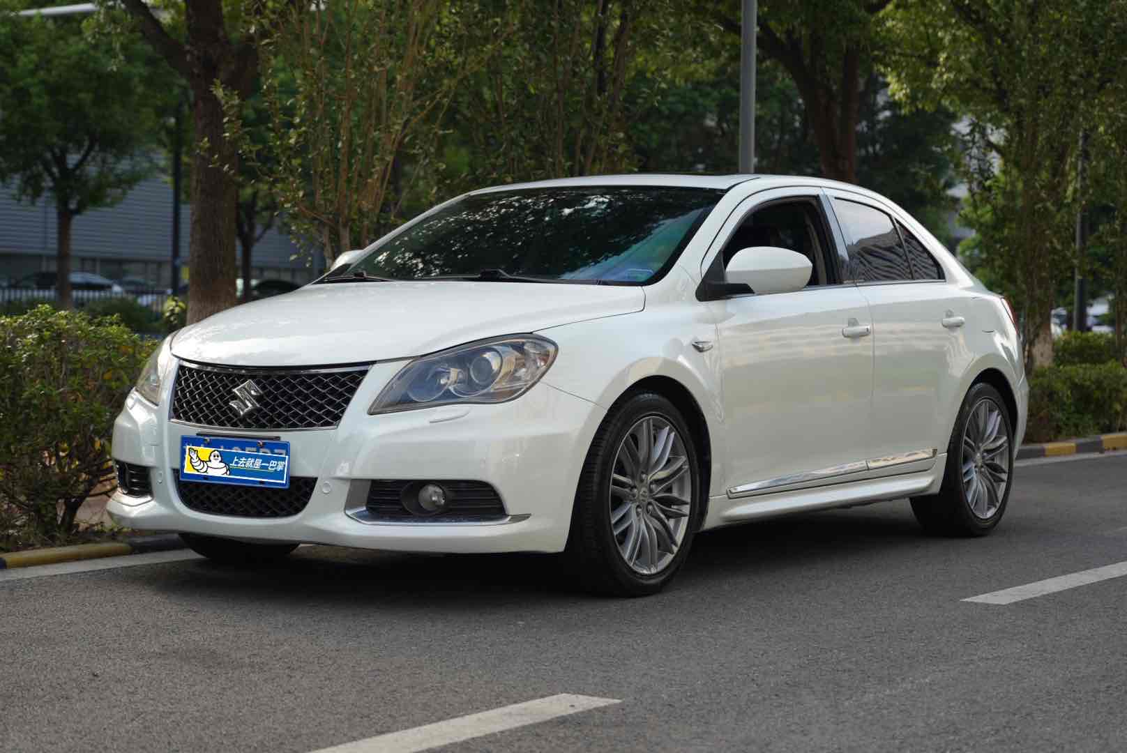Suzuki Kizashi 2011 immagine di auto #3