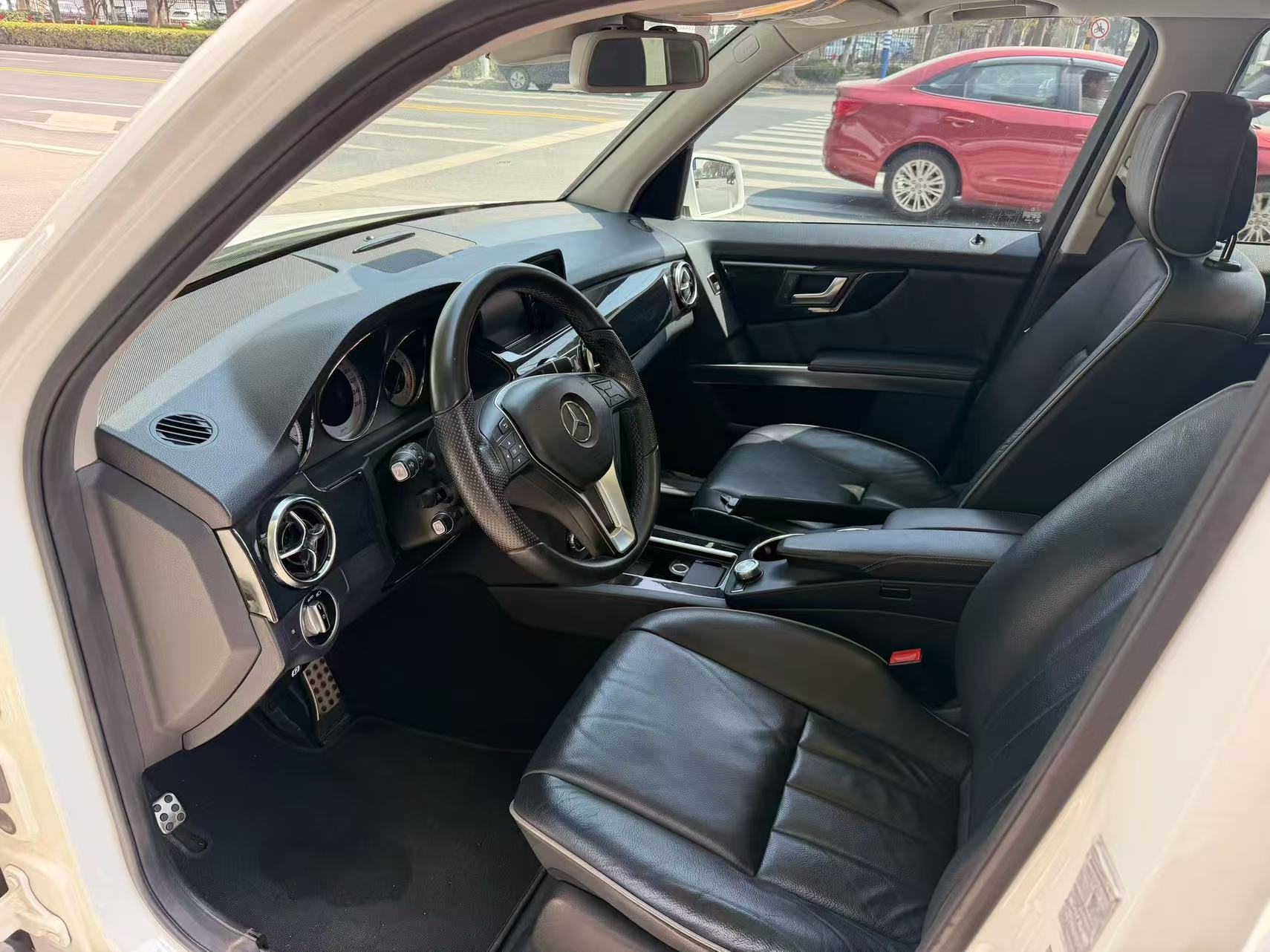 Mercedes-Benz GLK Class 2014 car image #3