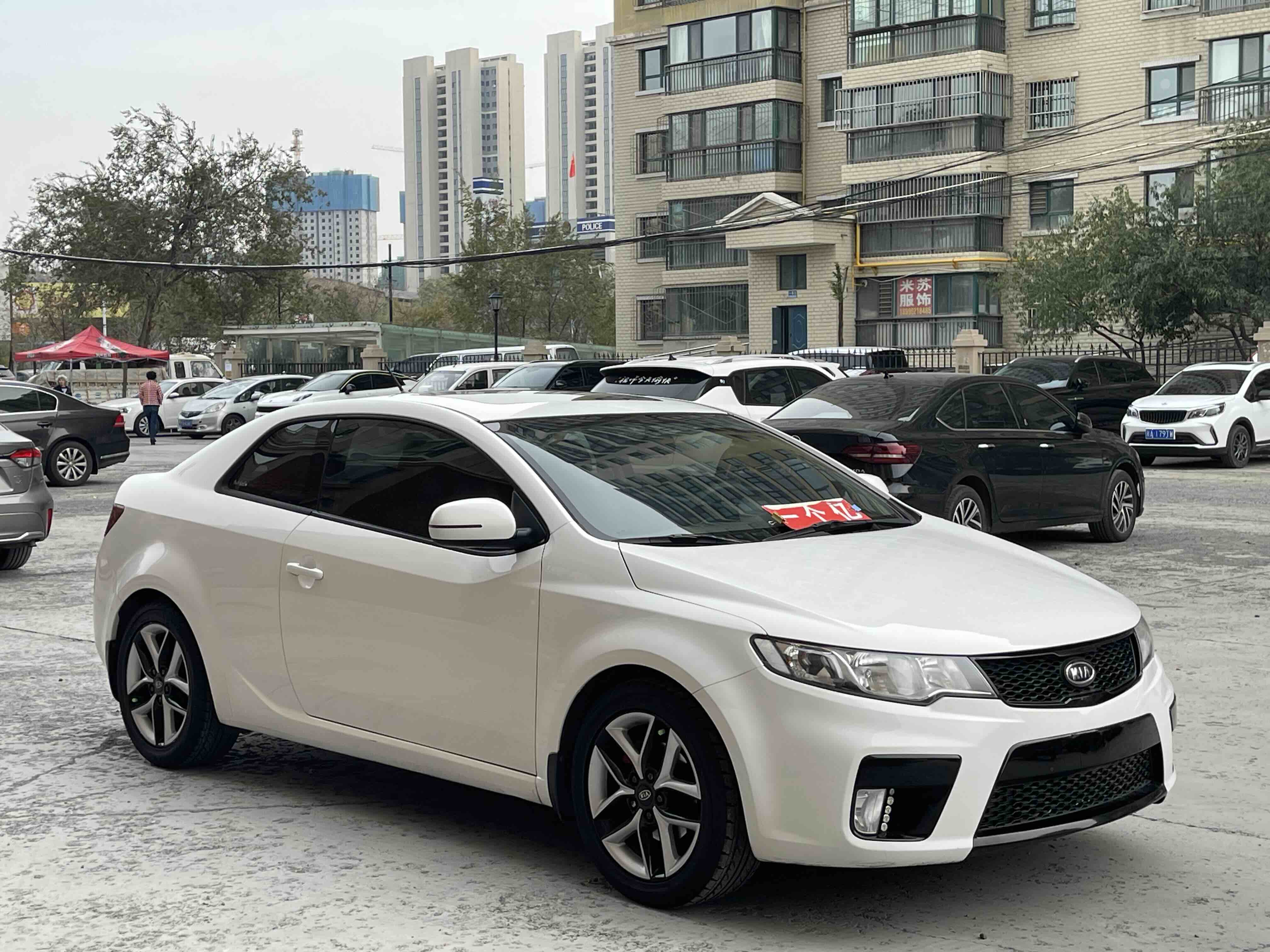 起亚 速迈 2014 汽车图片 #3