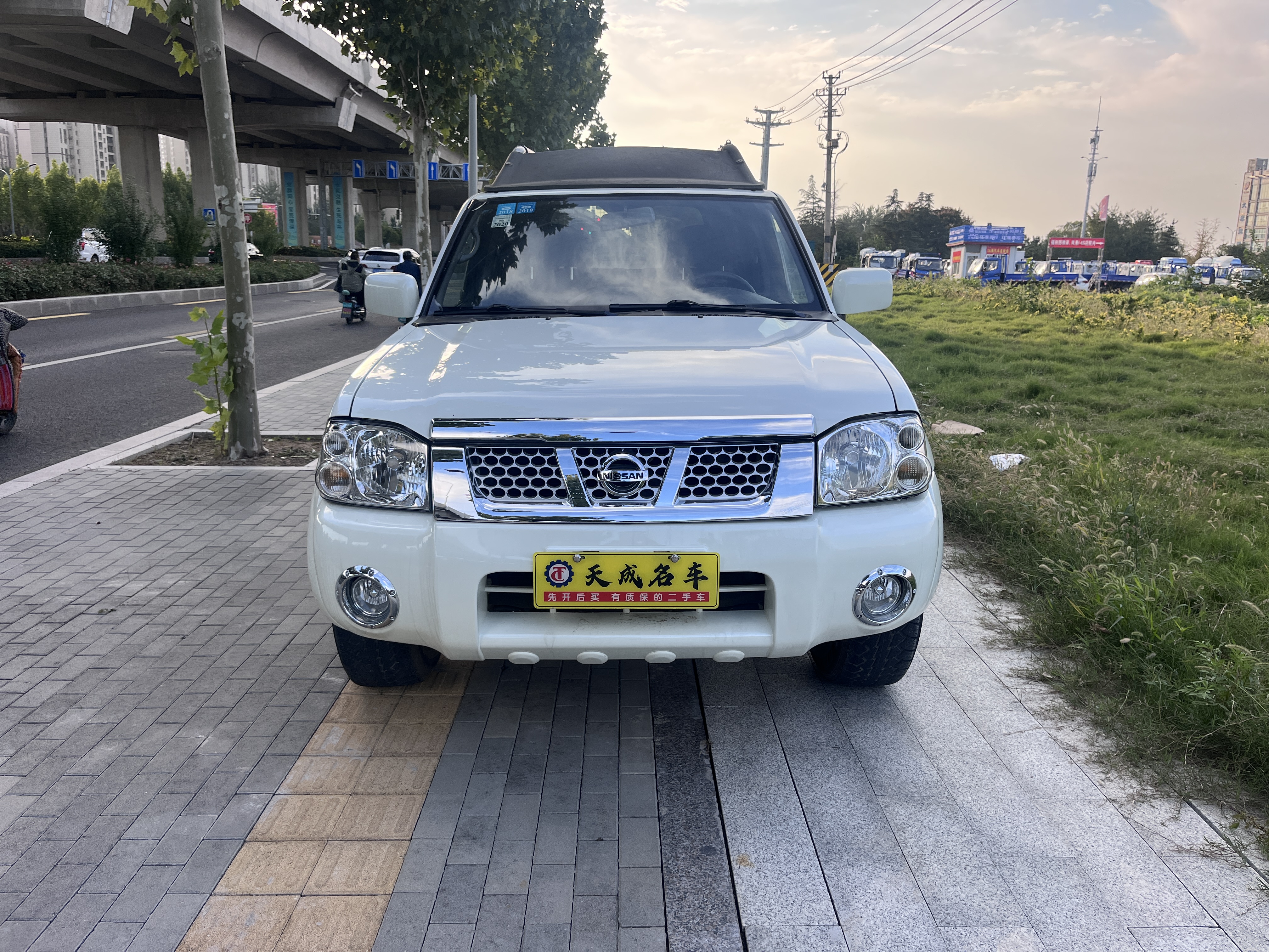 日产 日产帕拉丁 2015 汽车图片 #3