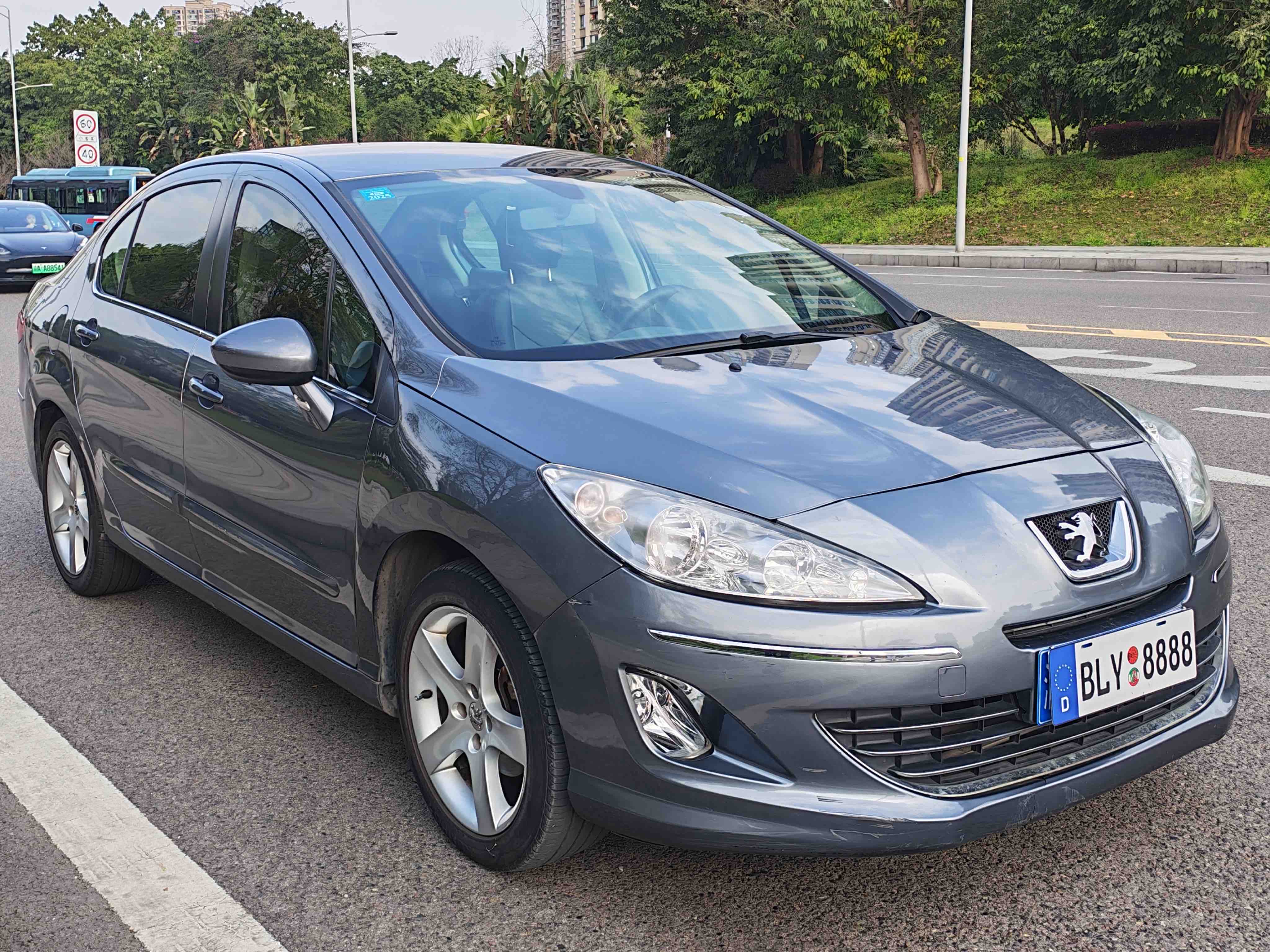 标致 标致408 2011 汽车图片 #3