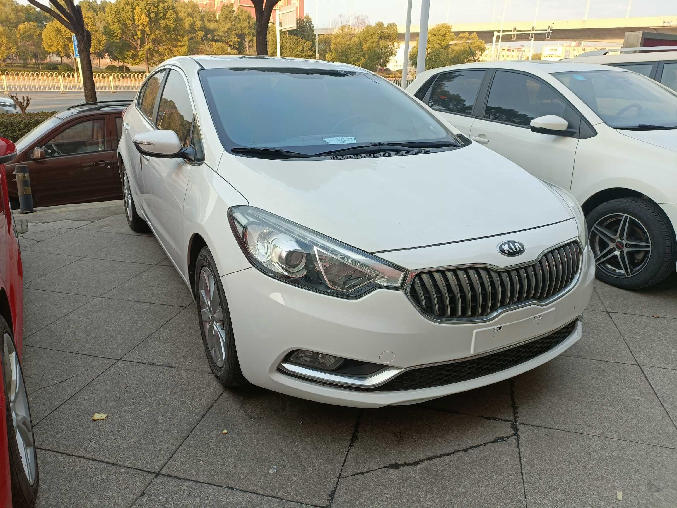 Kia K3 2015 car image #3