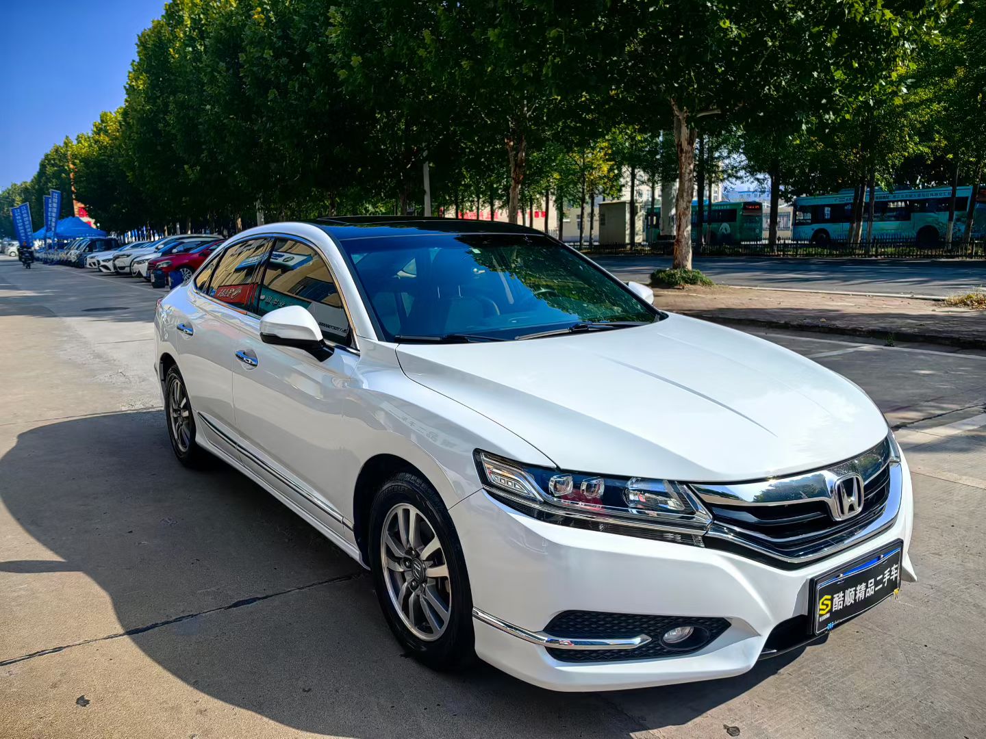 Honda Spirior 2016 #3 Honda Spirior 2016 صورة سيارة #3