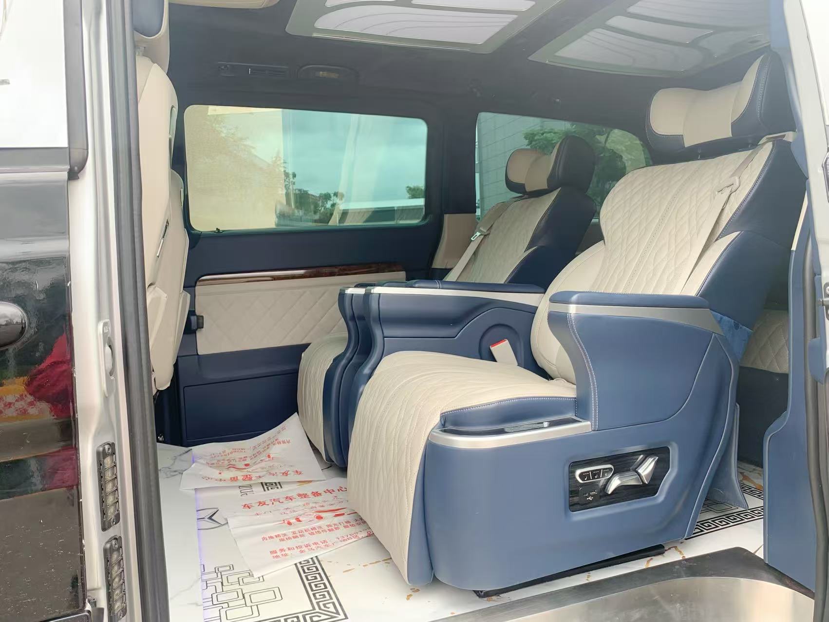 Mercedes-Benz Viano (Imported) 2011 car image #3