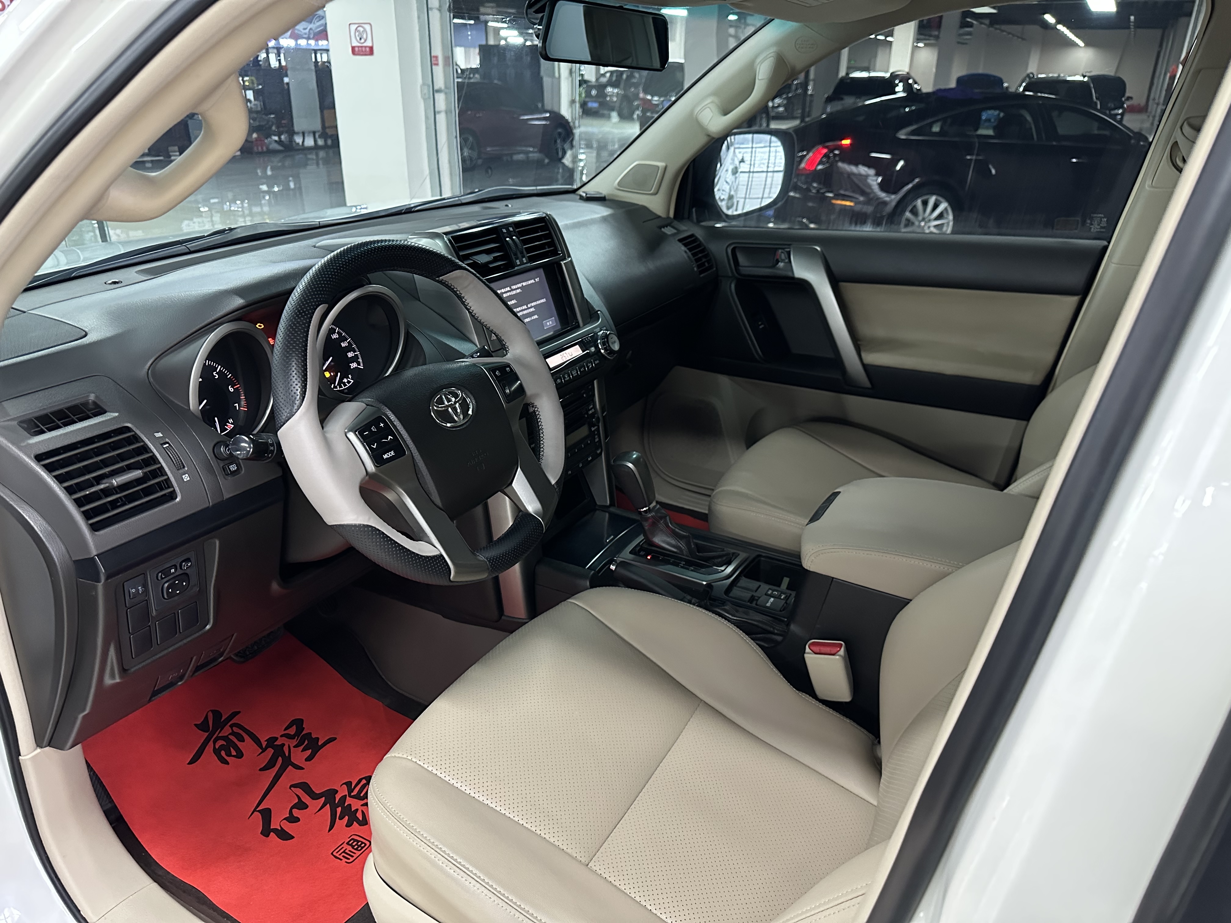 Toyota Prado (Imported) 2011 #3 Toyota Prado (Imported) 2011 car image #3