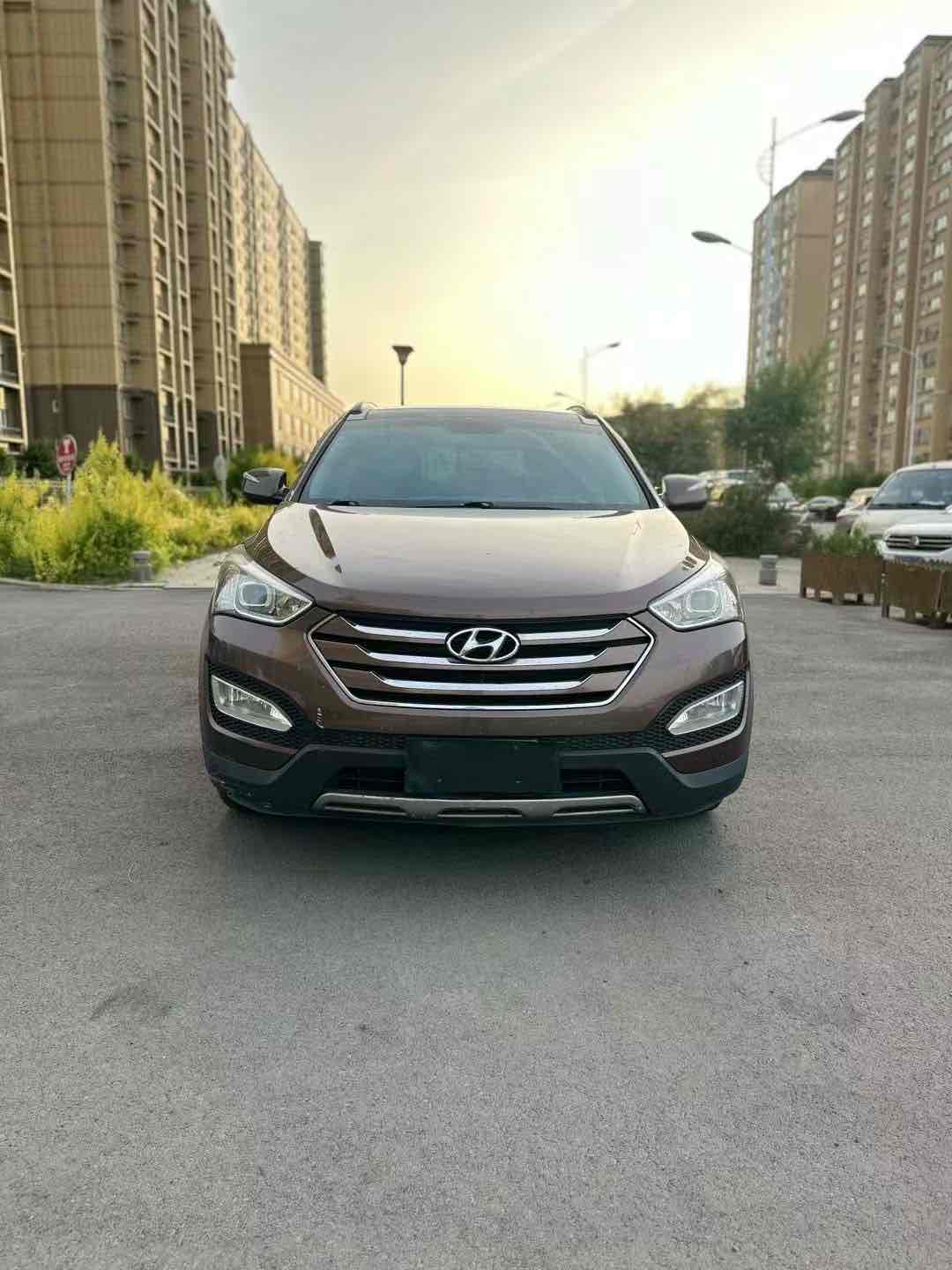 Hyundai Santa Fe (Imported) 2013 car image #3