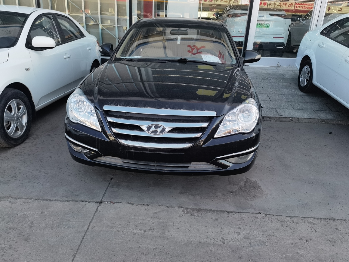 Hyundai moInca 2012 car image #3