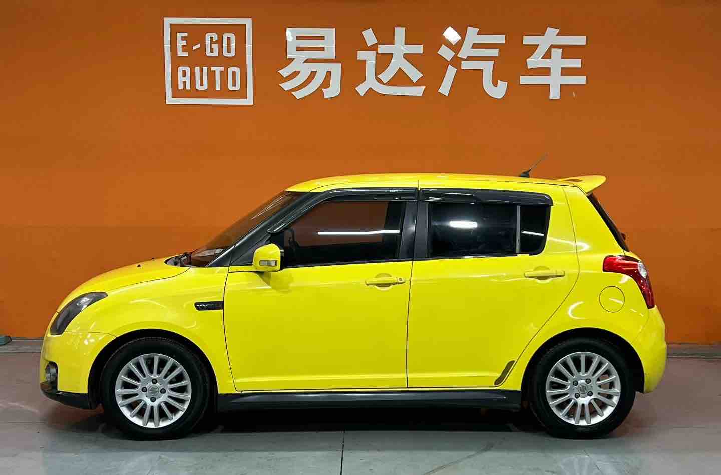 Suzuki Swift 2012 #3 Suzuki Swift 2012 car image #3