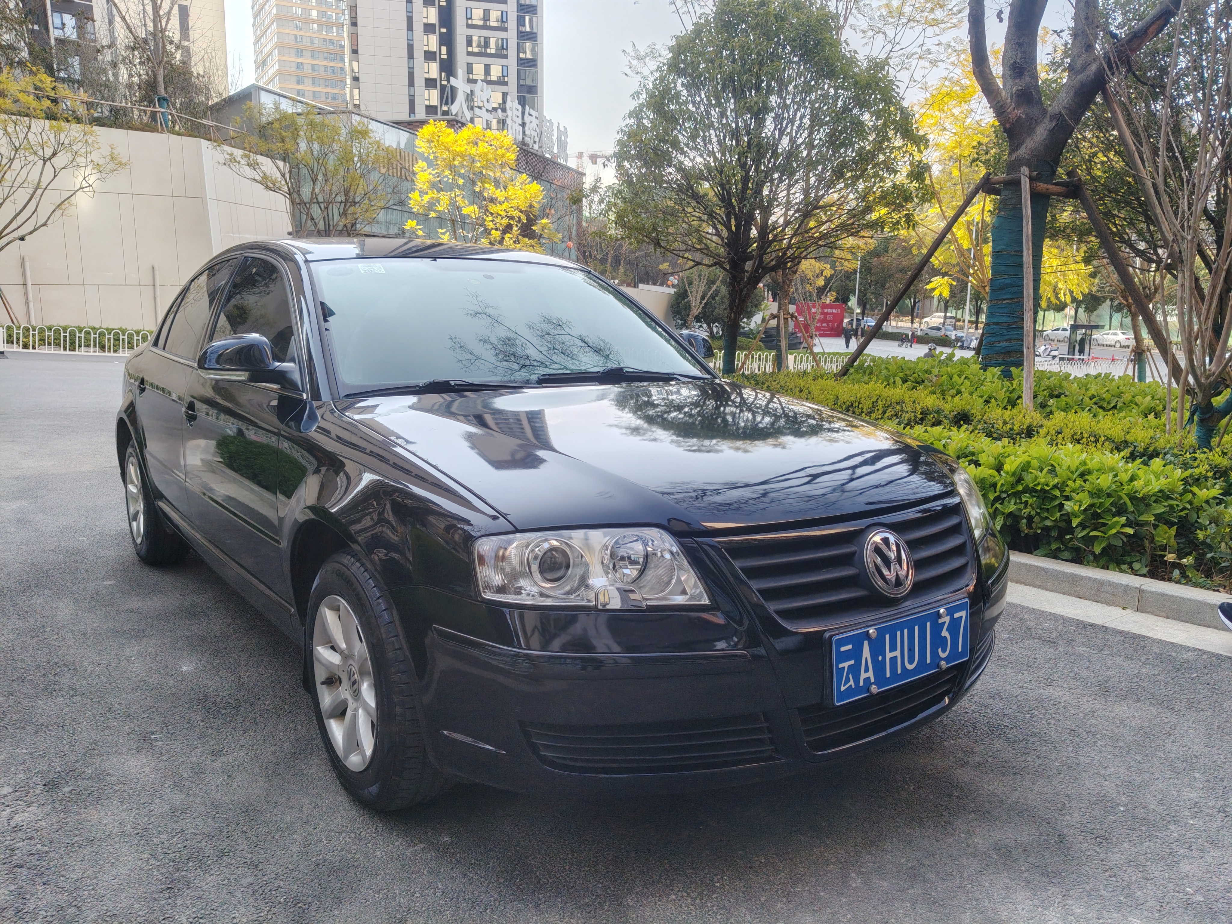 Volkswagen Passat Lingyu 2011 #3 Volkswagen Passat Lingyu 2011 car image #3