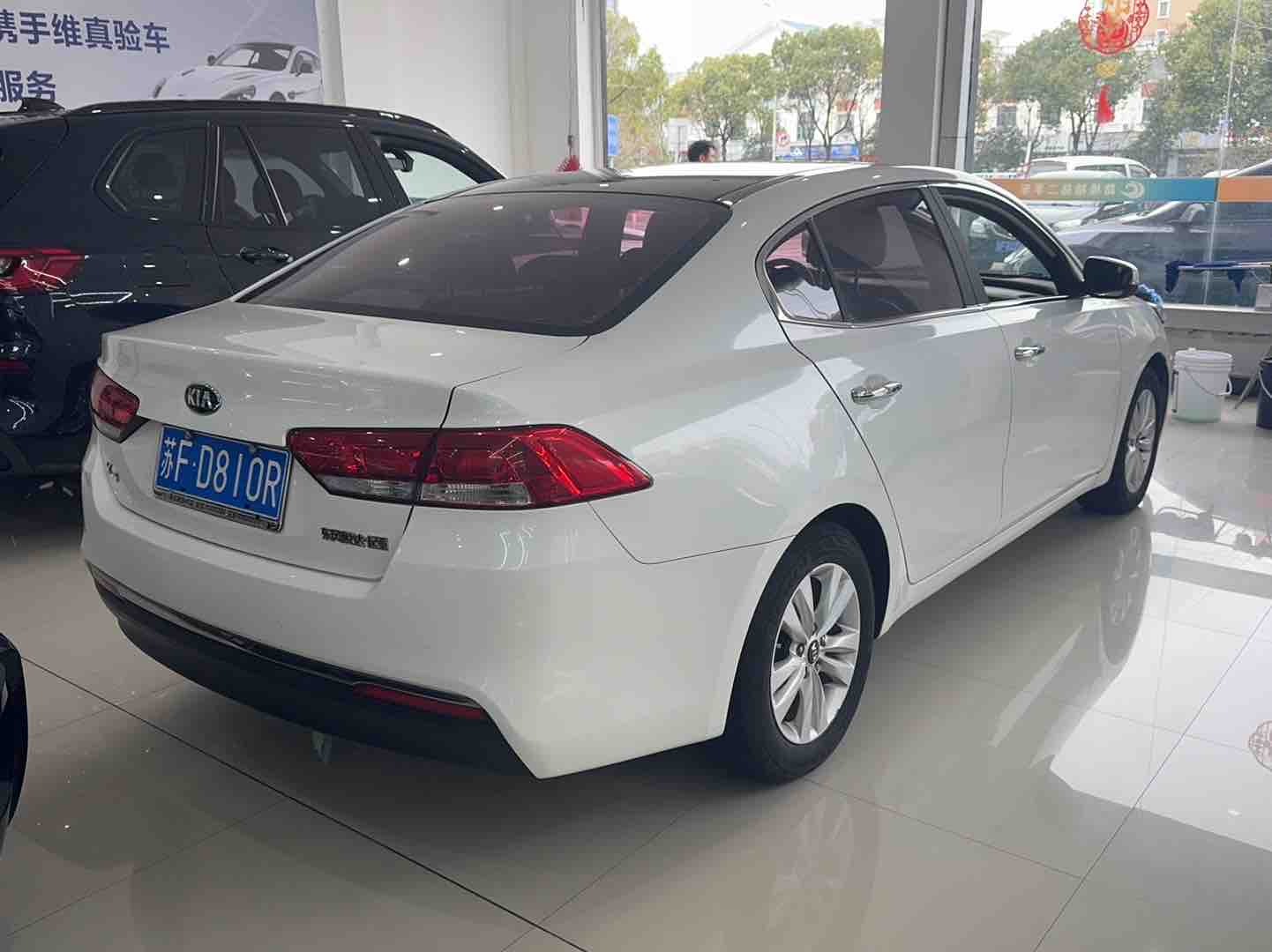 起亚 起亚K4 2015 汽车图片 #3