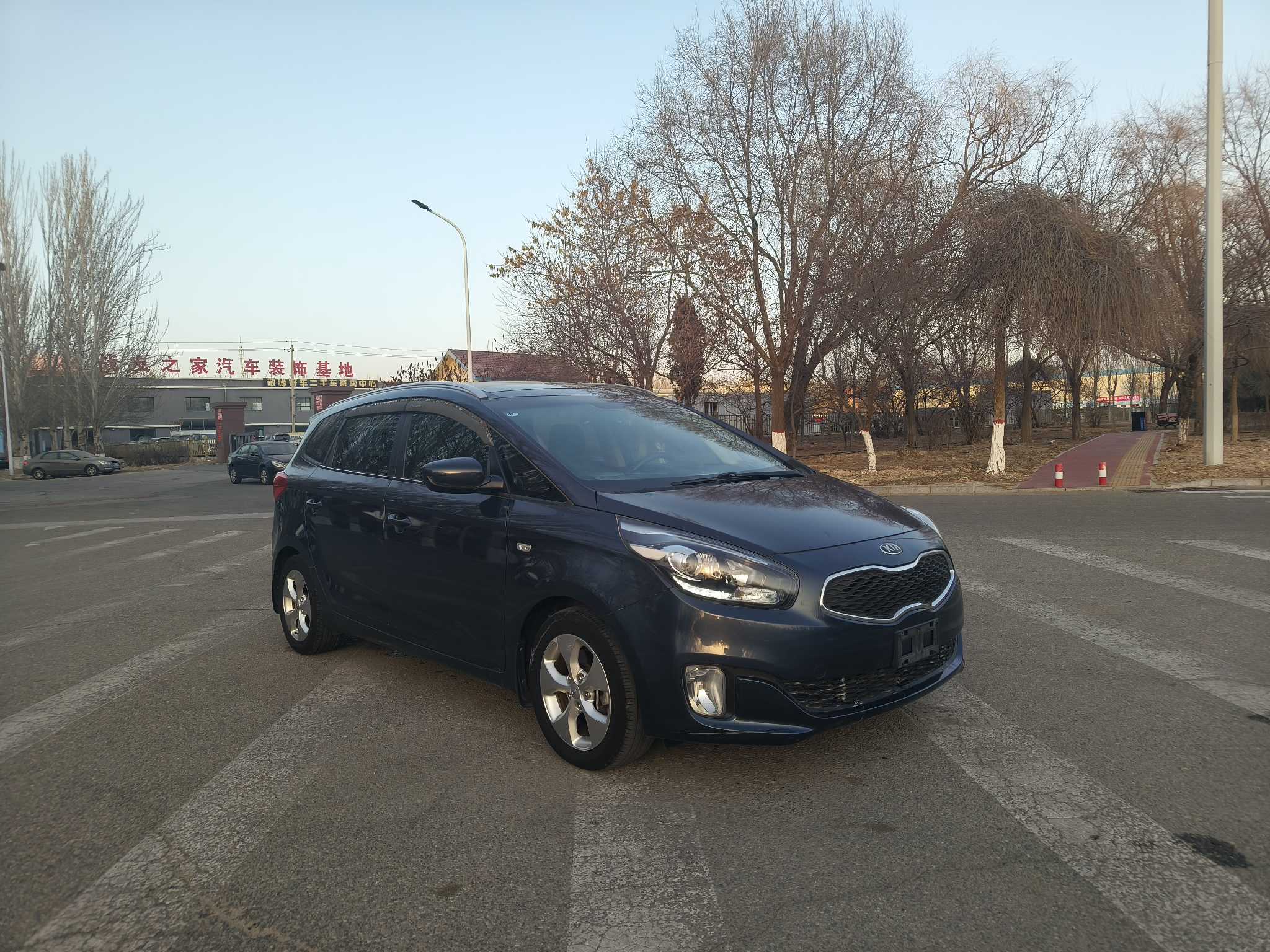 Kia Carens 2014 immagine di auto #3