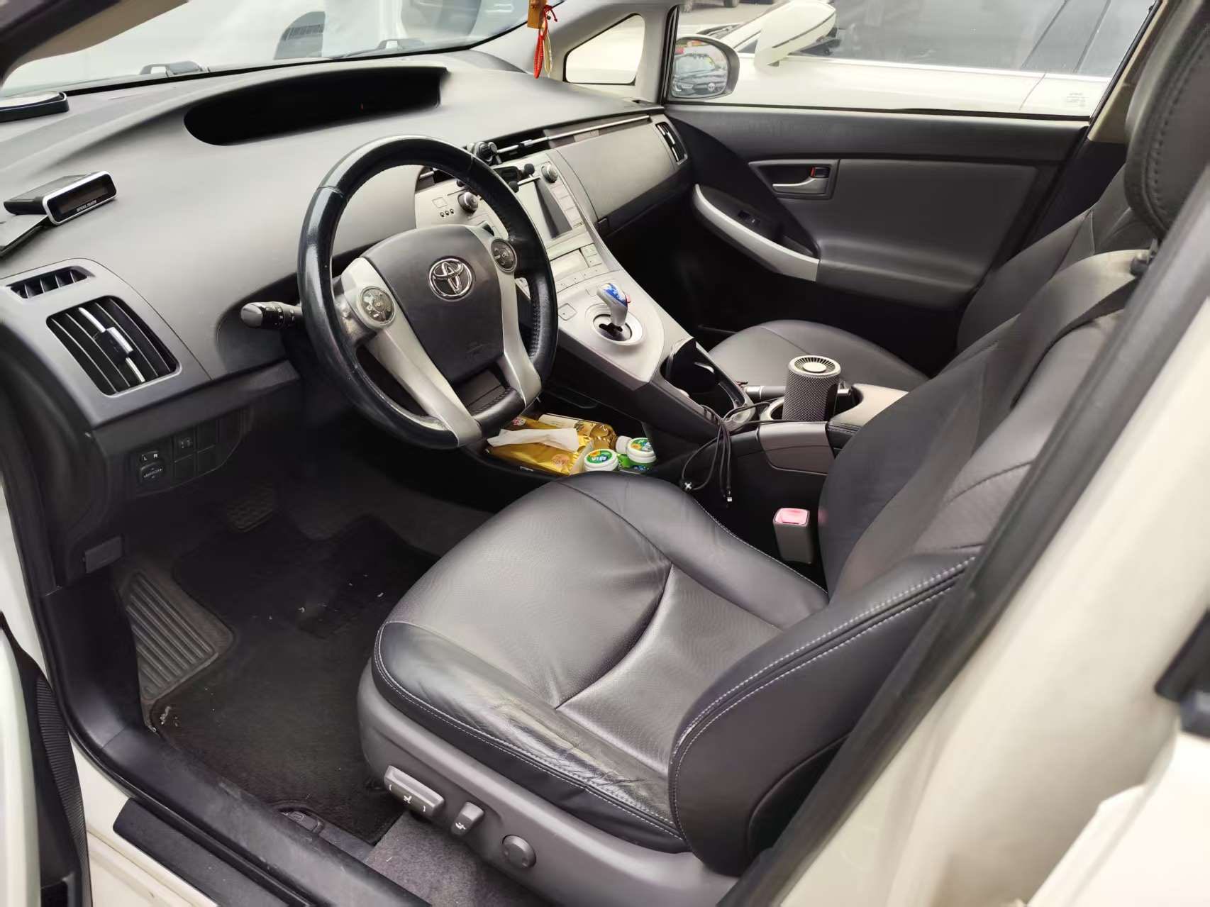 Toyota Prius 2012 car image #3