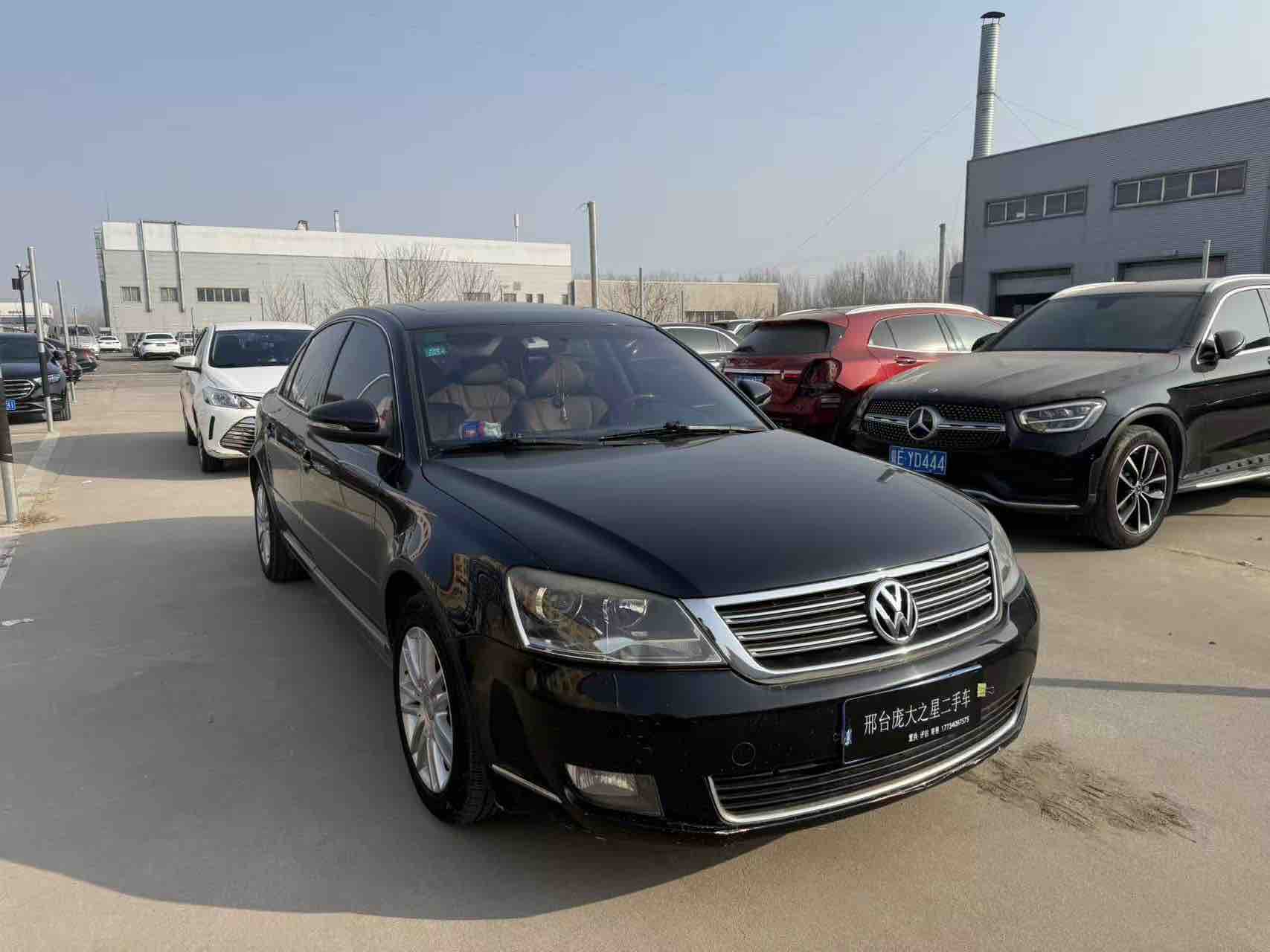 Volkswagen Passat Lingyu 2010 immagine di auto #3
