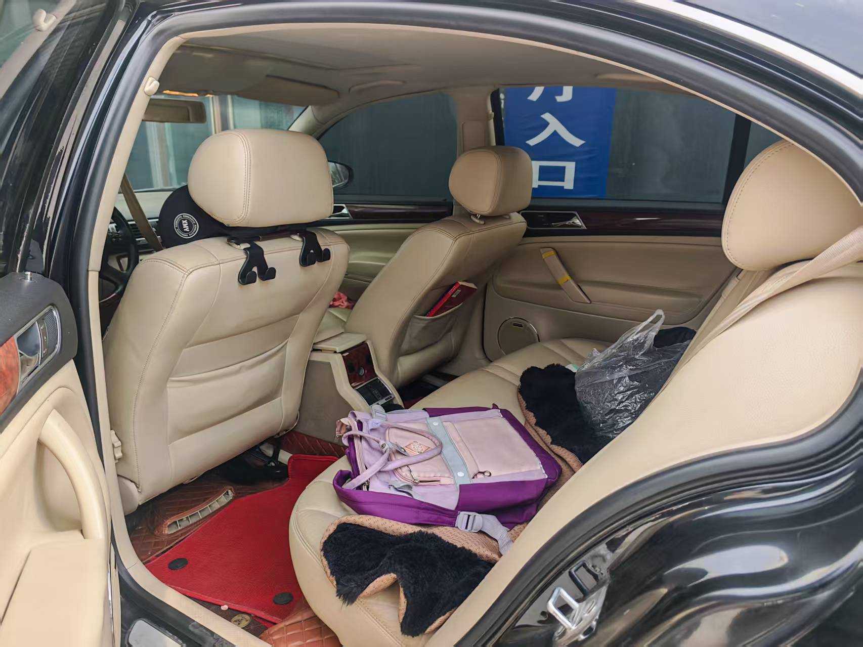 Volkswagen Passat Lingyu 2010 car image #3