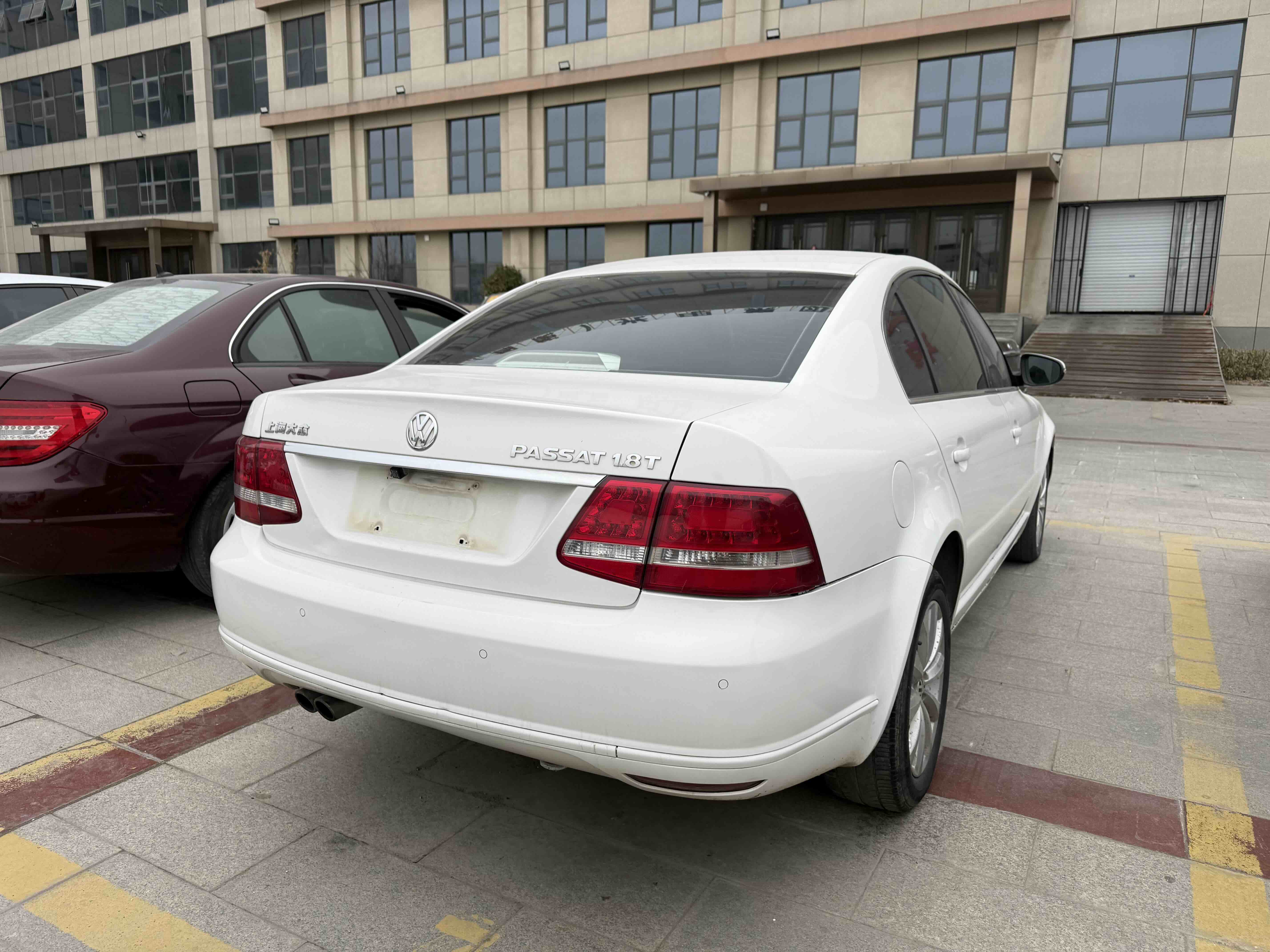 Volkswagen Passat Lingyu 2012 car image #3