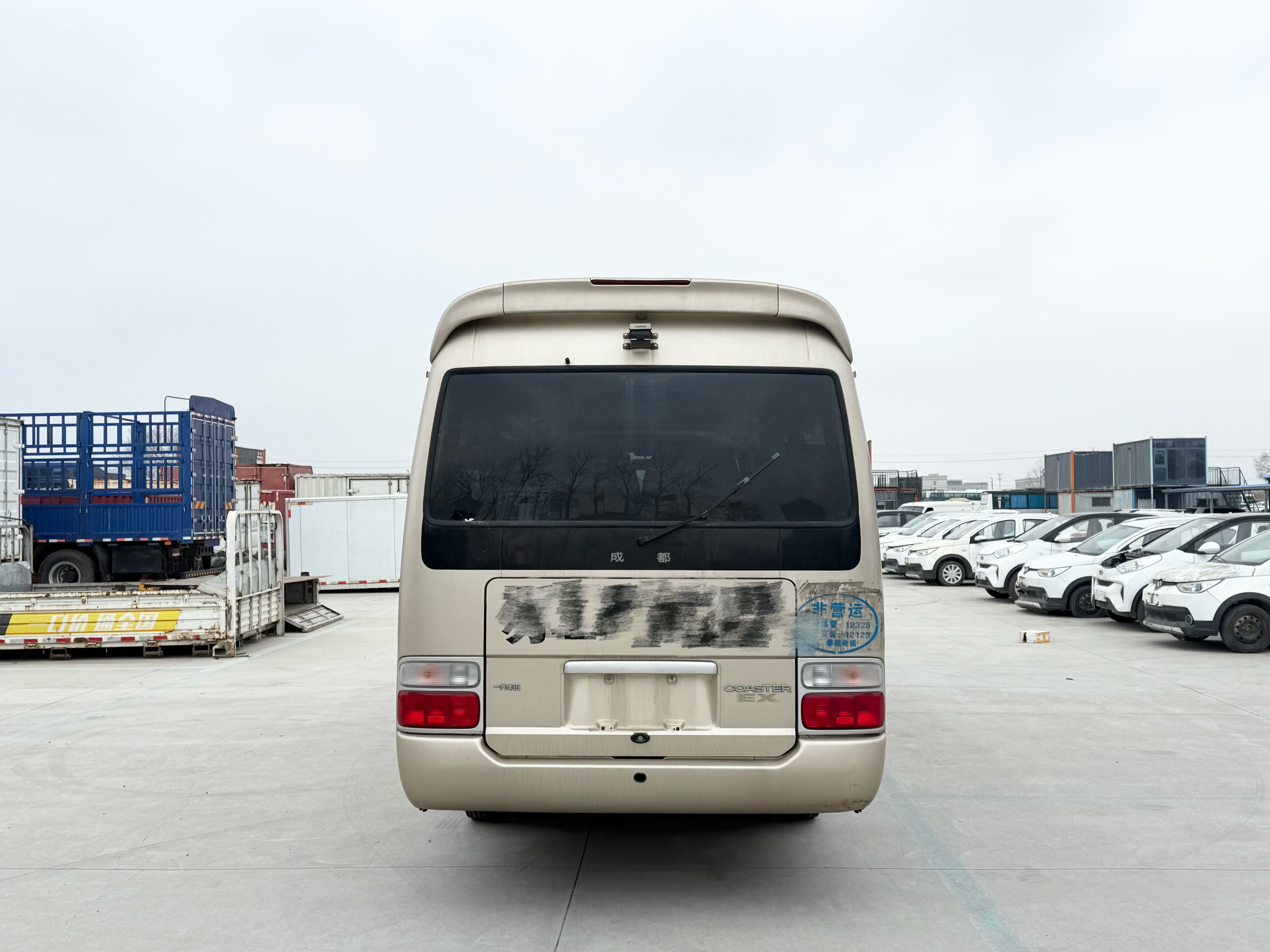 Toyota Coaster 2011 imagen de coche #3