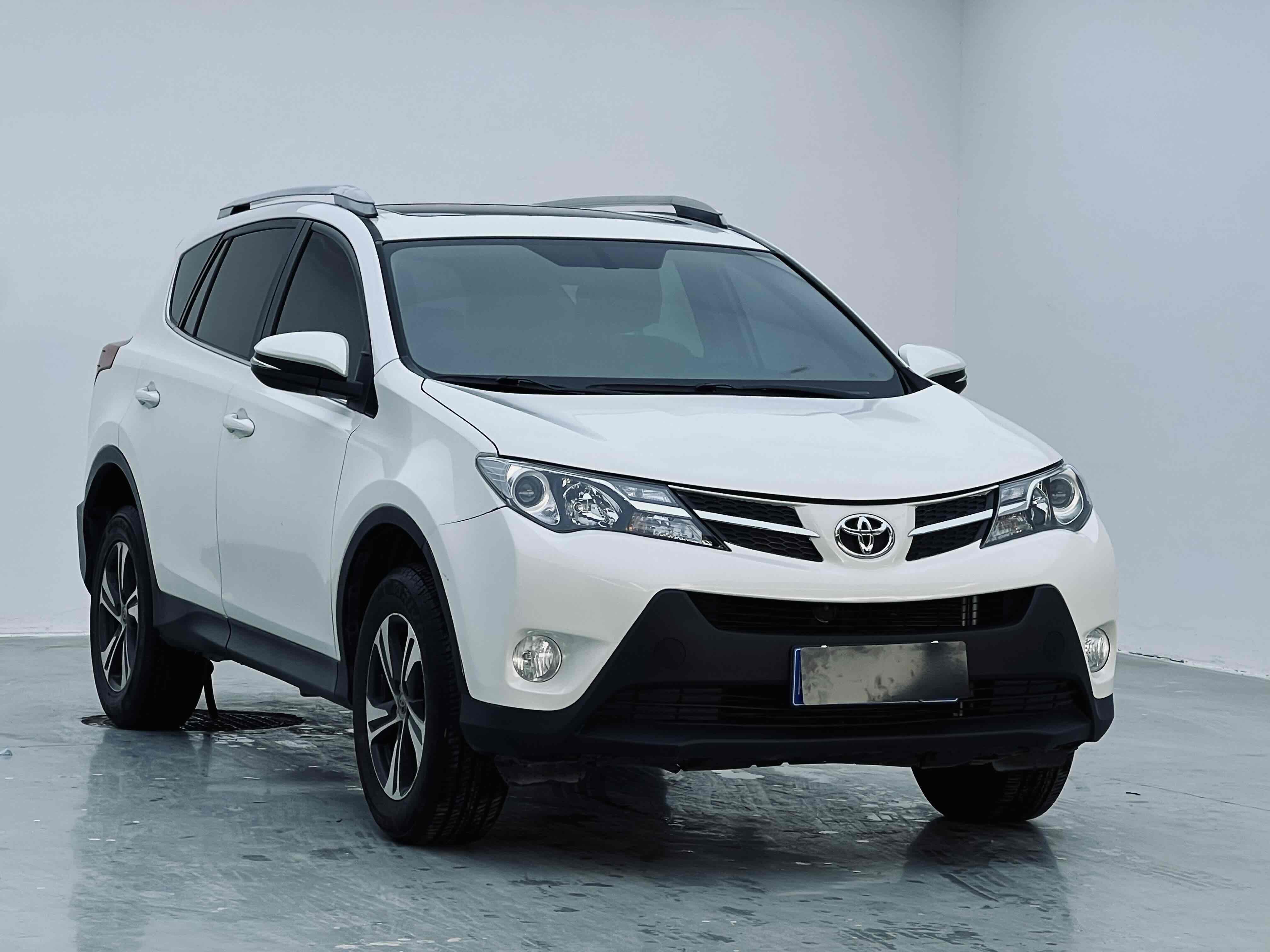 Toyota RAV4 2016 car image #3