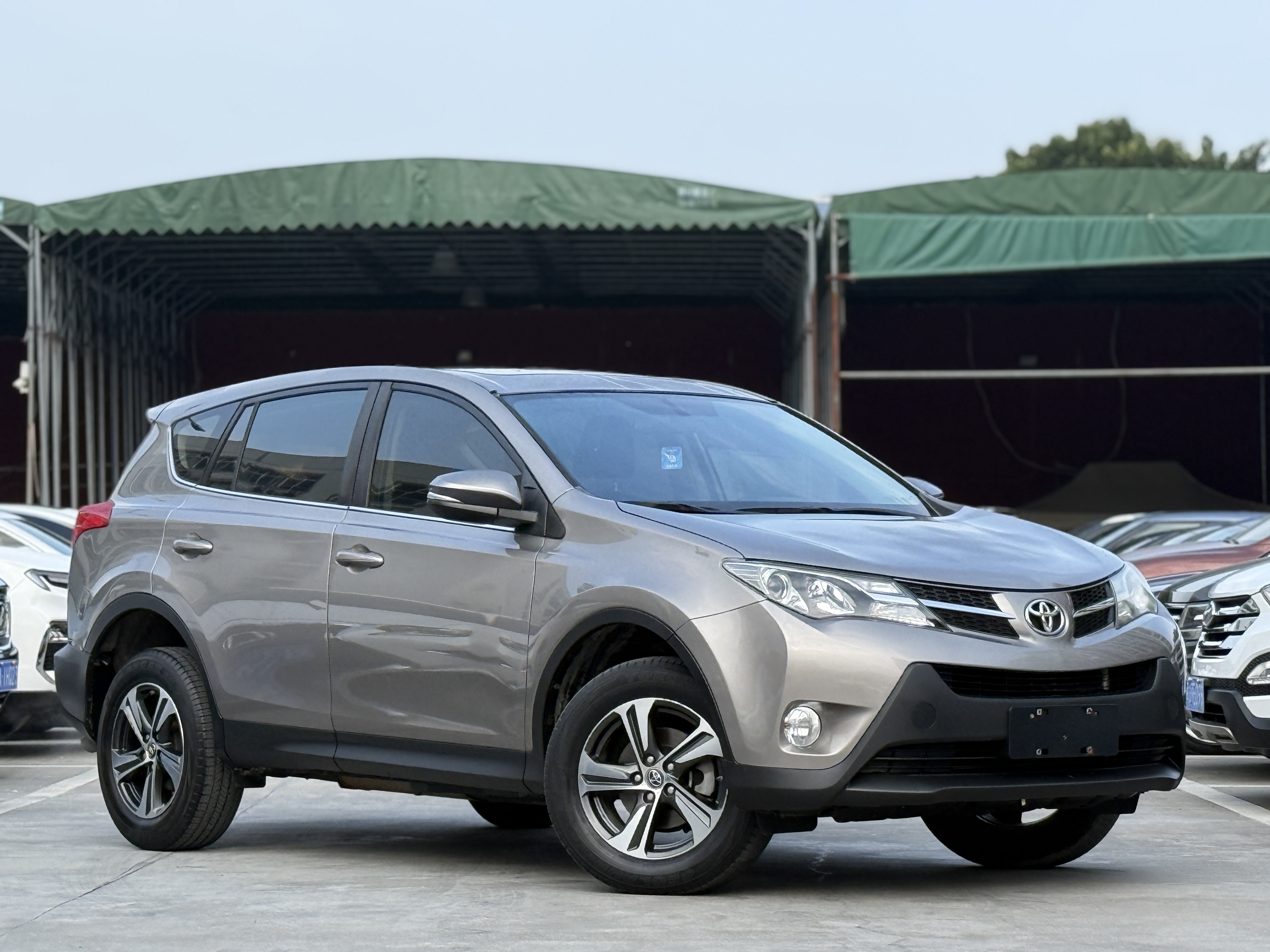 Toyota RAV4 2016 car image #3
