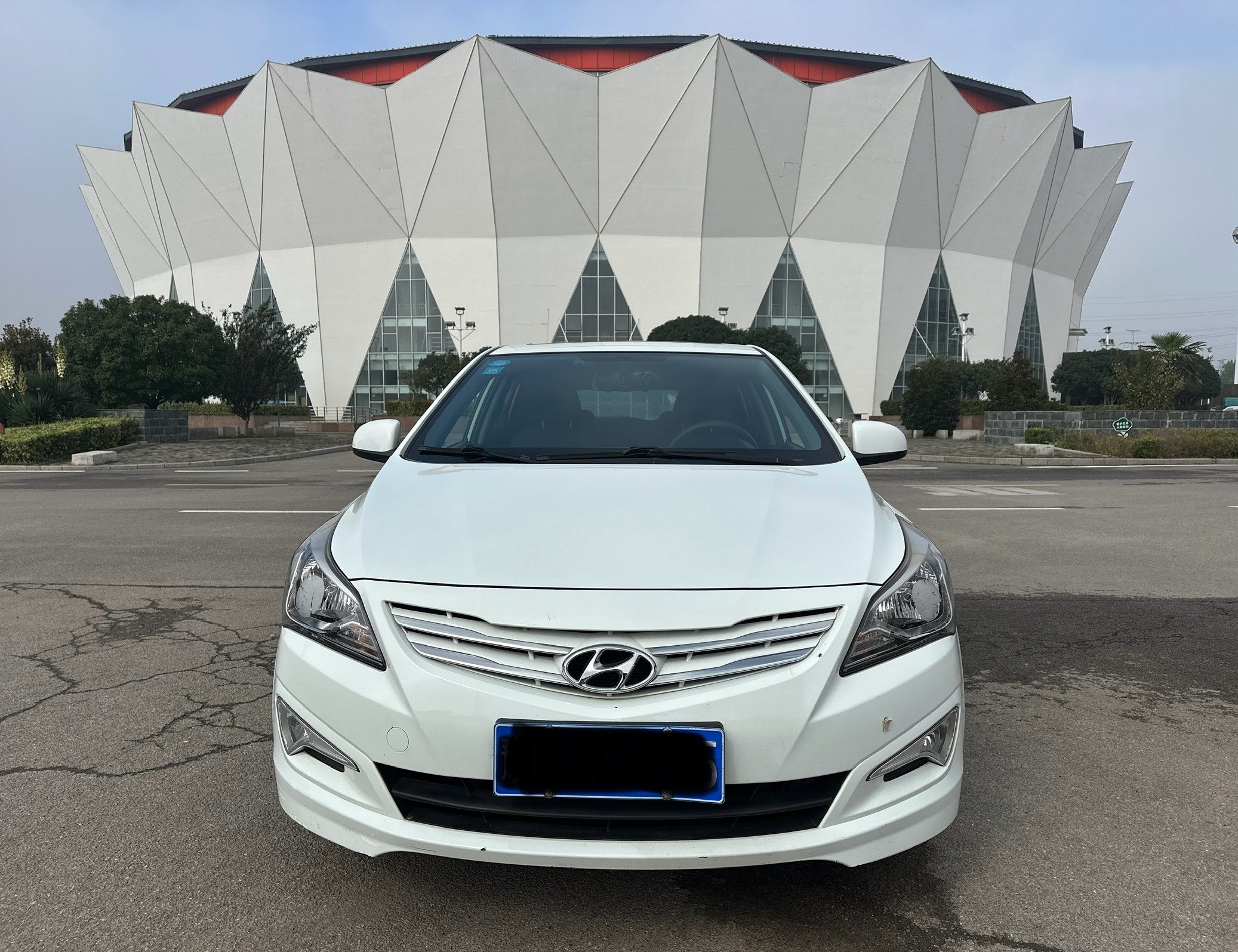 Hyundai Reina Hatchback 2017 car image #3