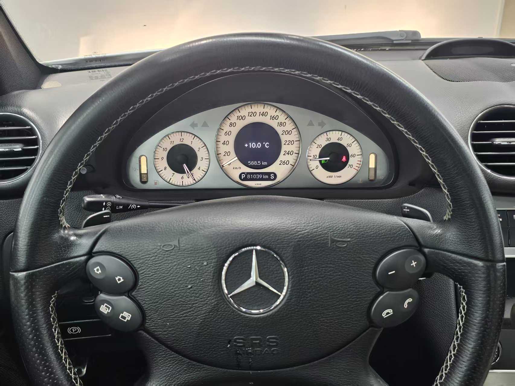 Mercedes-Benz CLK Class 2008 car image #3