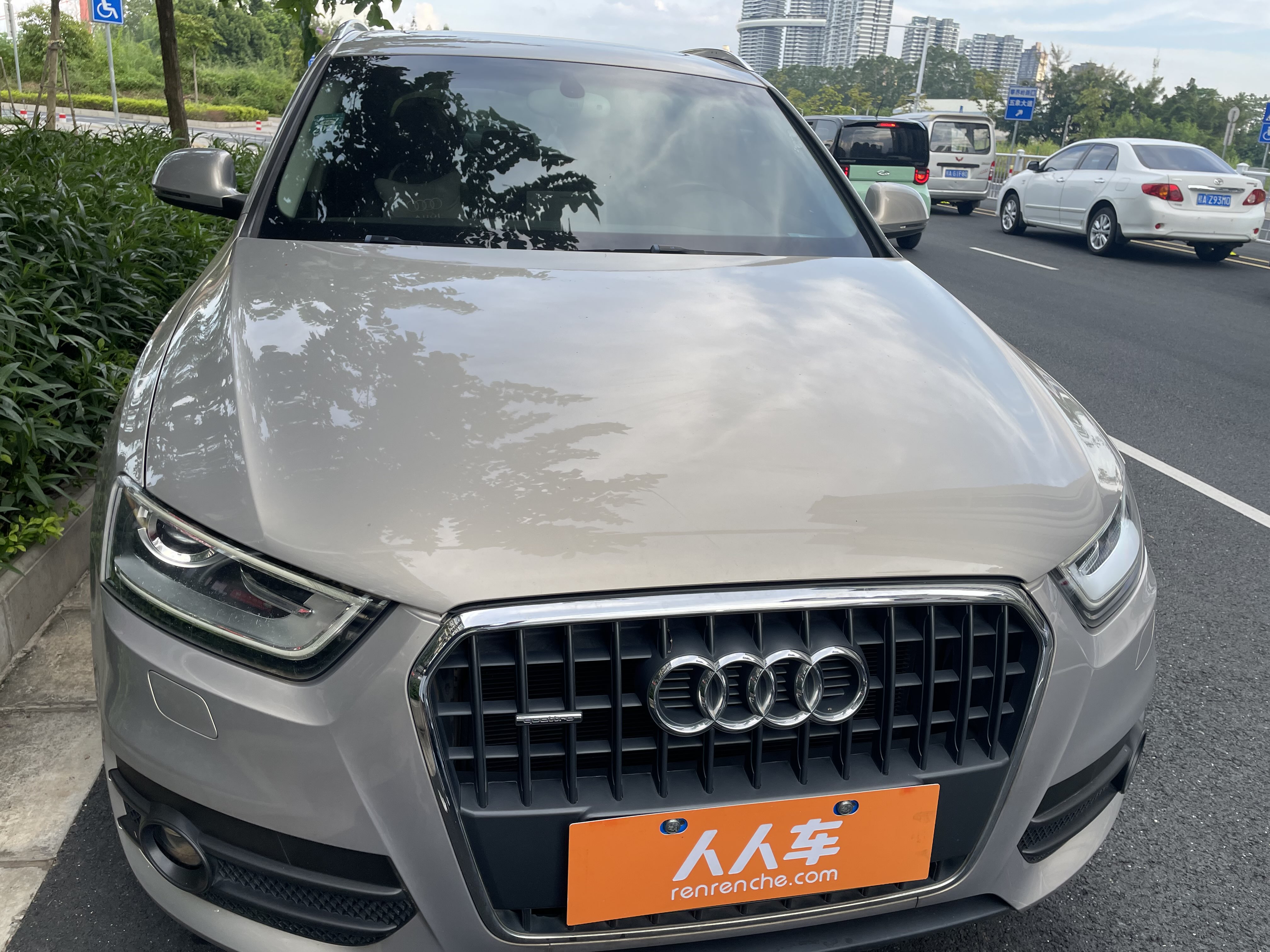 Audi Q3 (Imported) 2013 car image #3