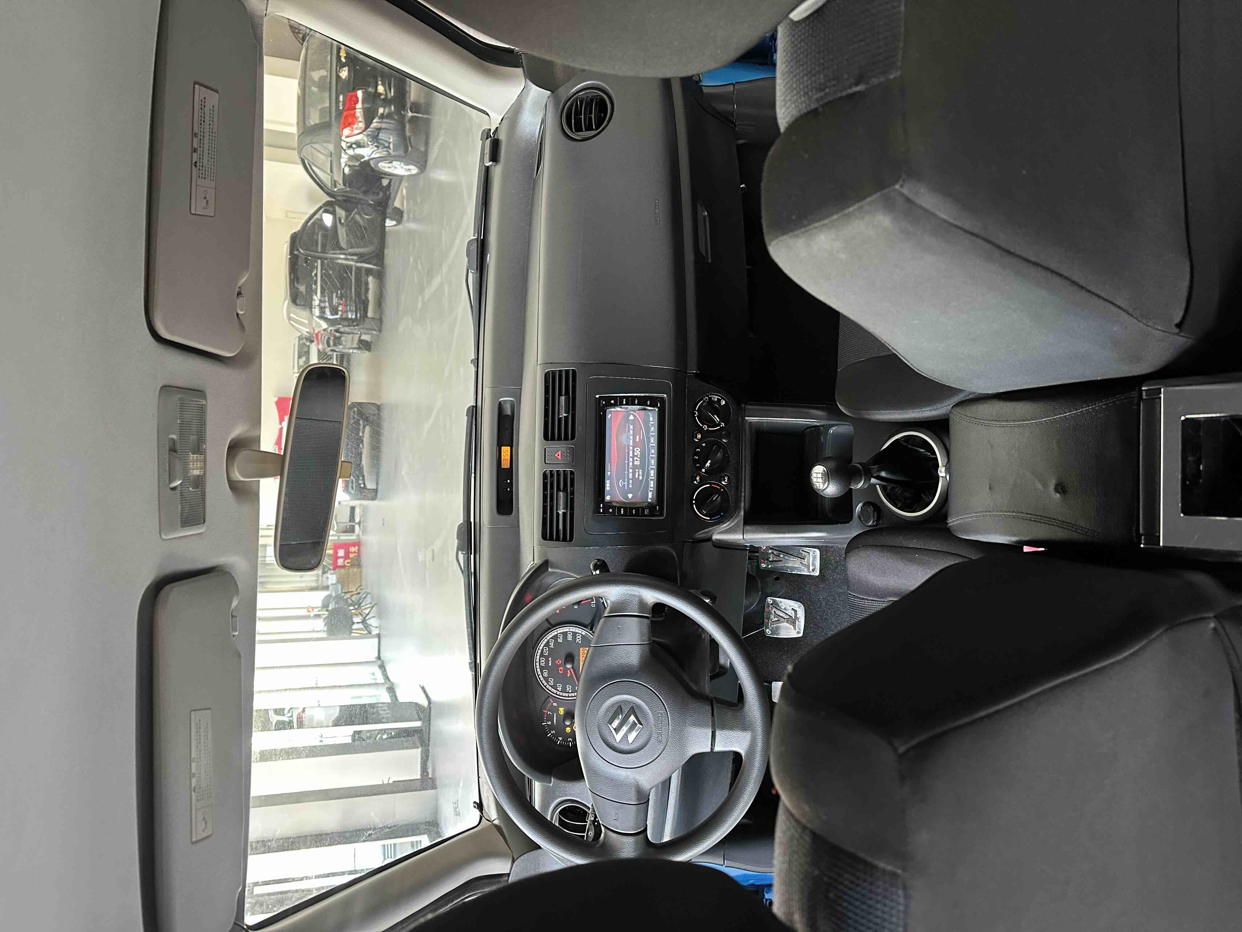 铃木 雨燕 2012 汽车图片 #3