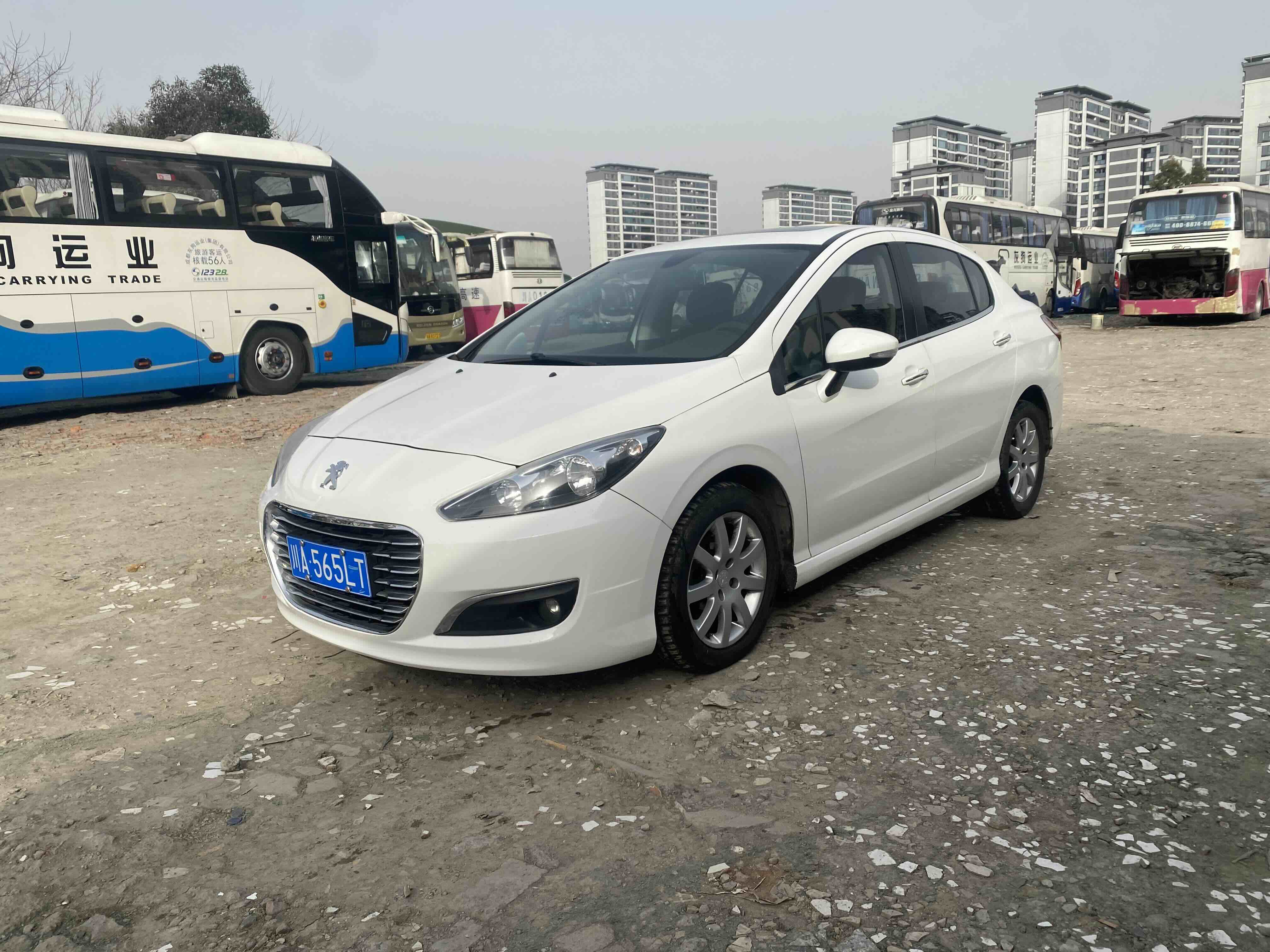 Peugeot 308 2014 car image #3