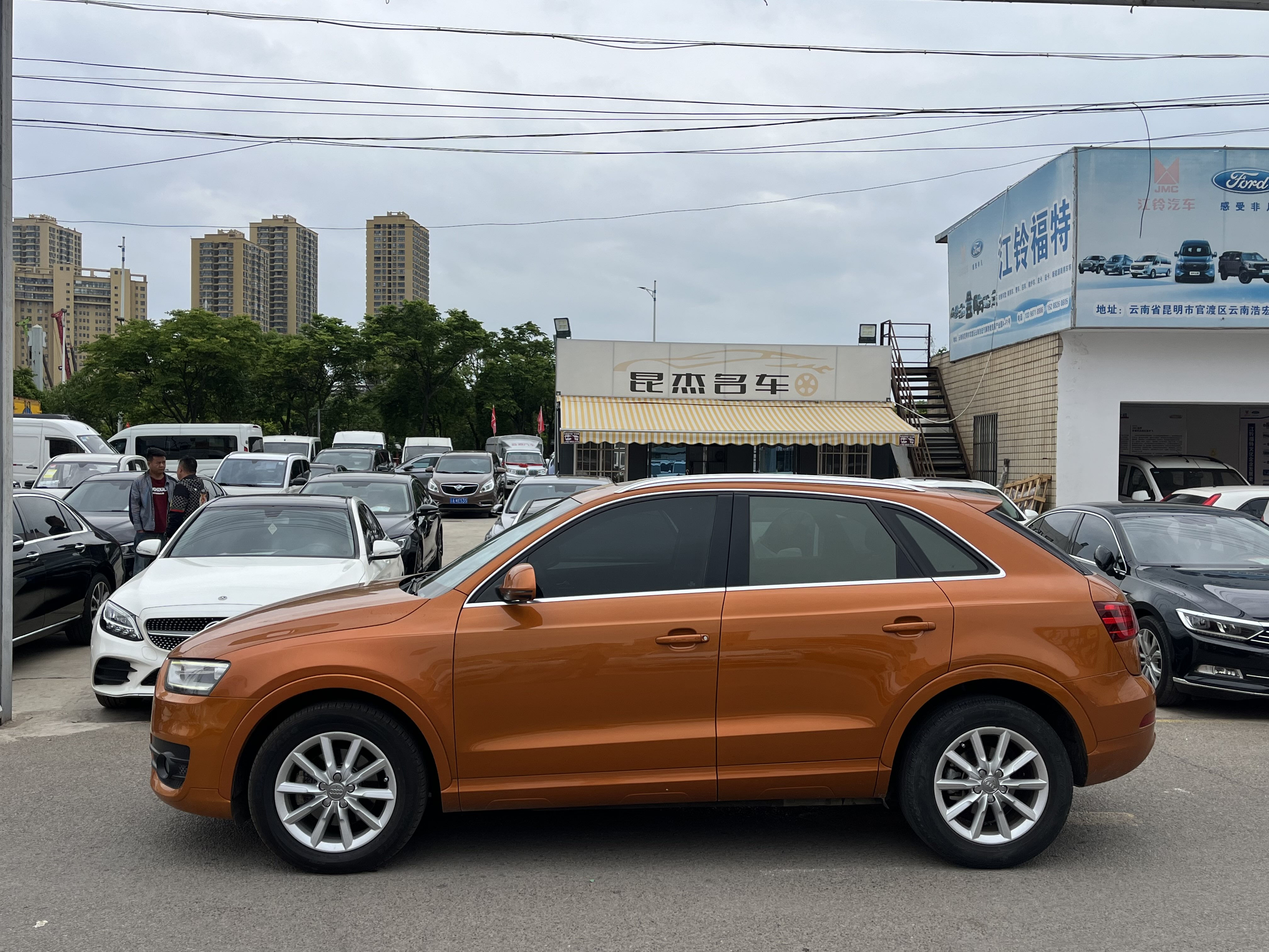 Audi Q3 (Imported) 2013 car image #3