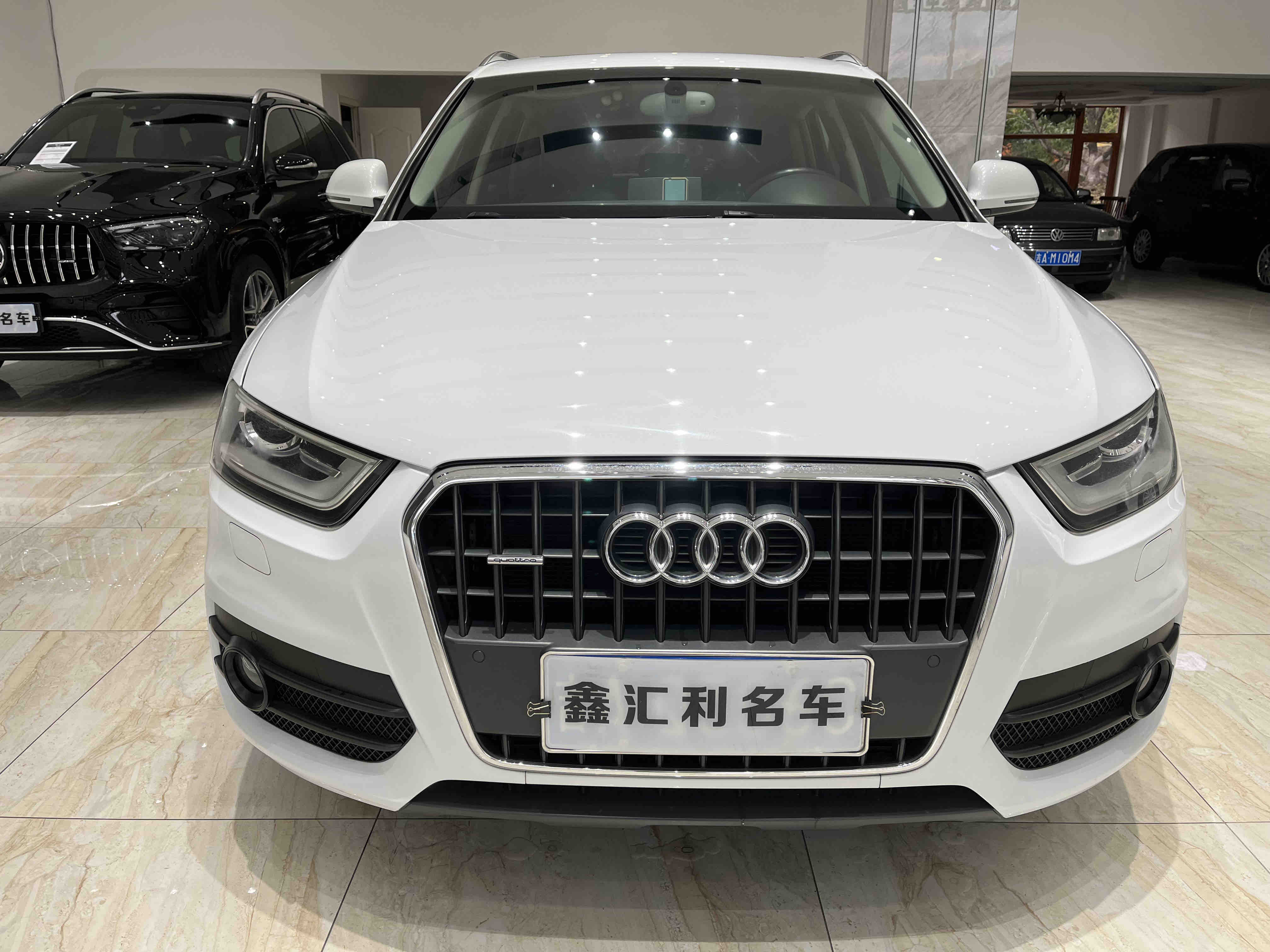 Audi Q3 (Imported) 2012 car image #3