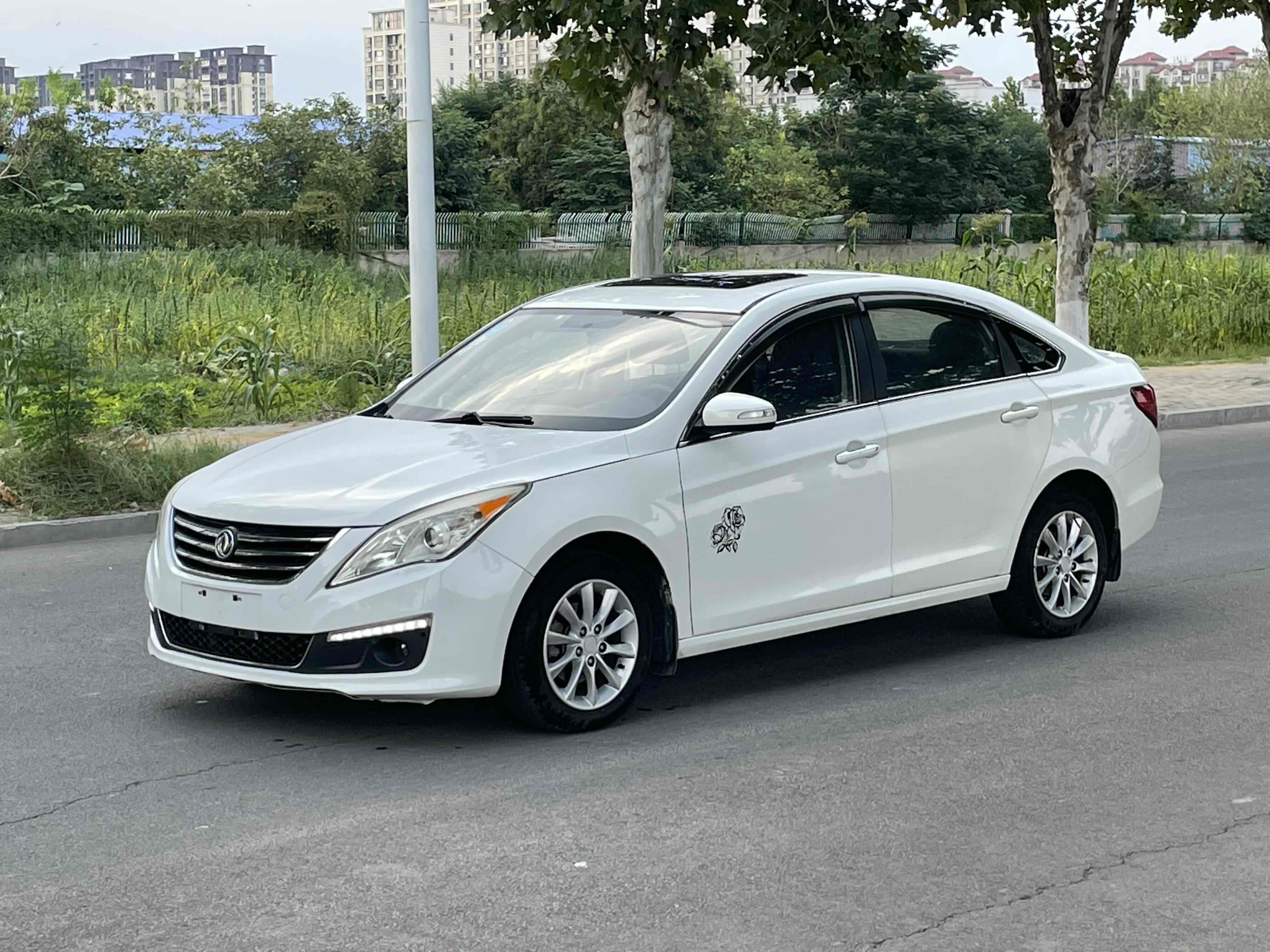 Forthing JOYEAR S50 2015 immagine di auto #3