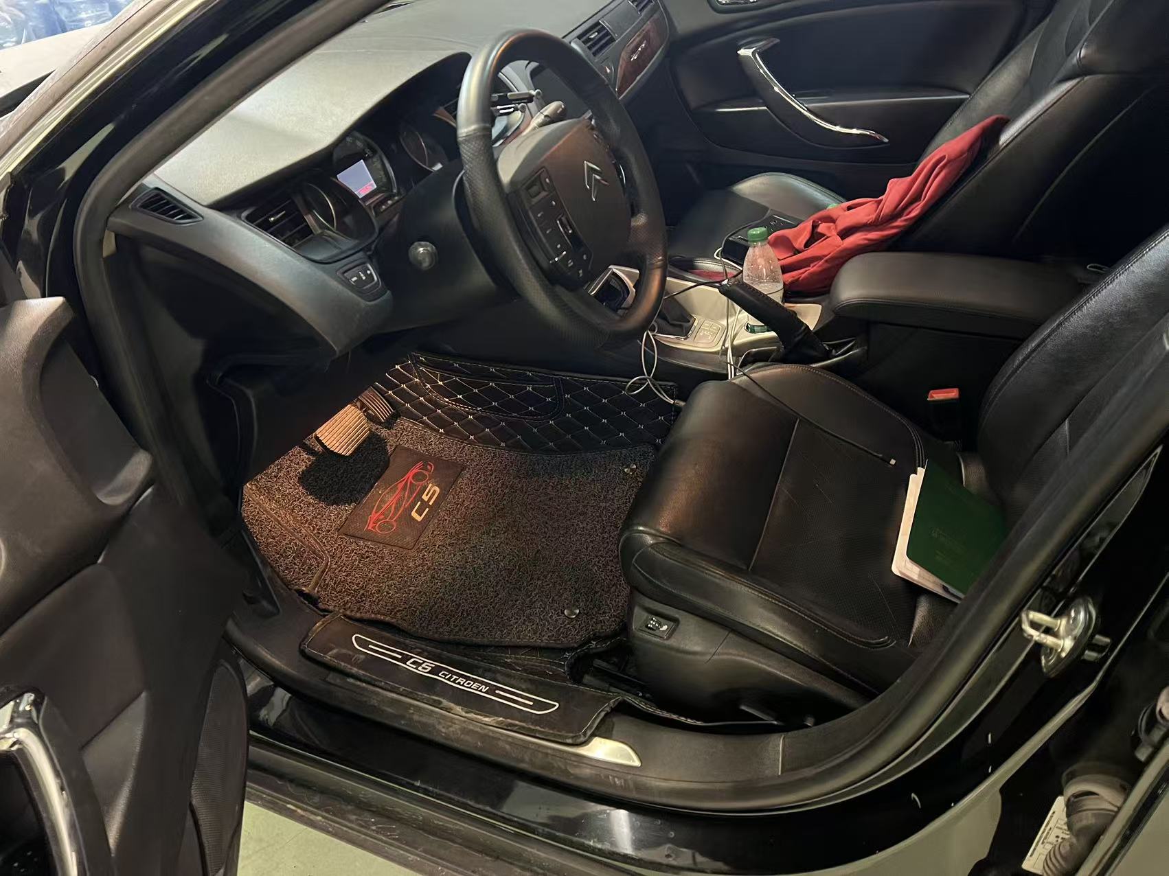 Citroen C5 2011 car image #3