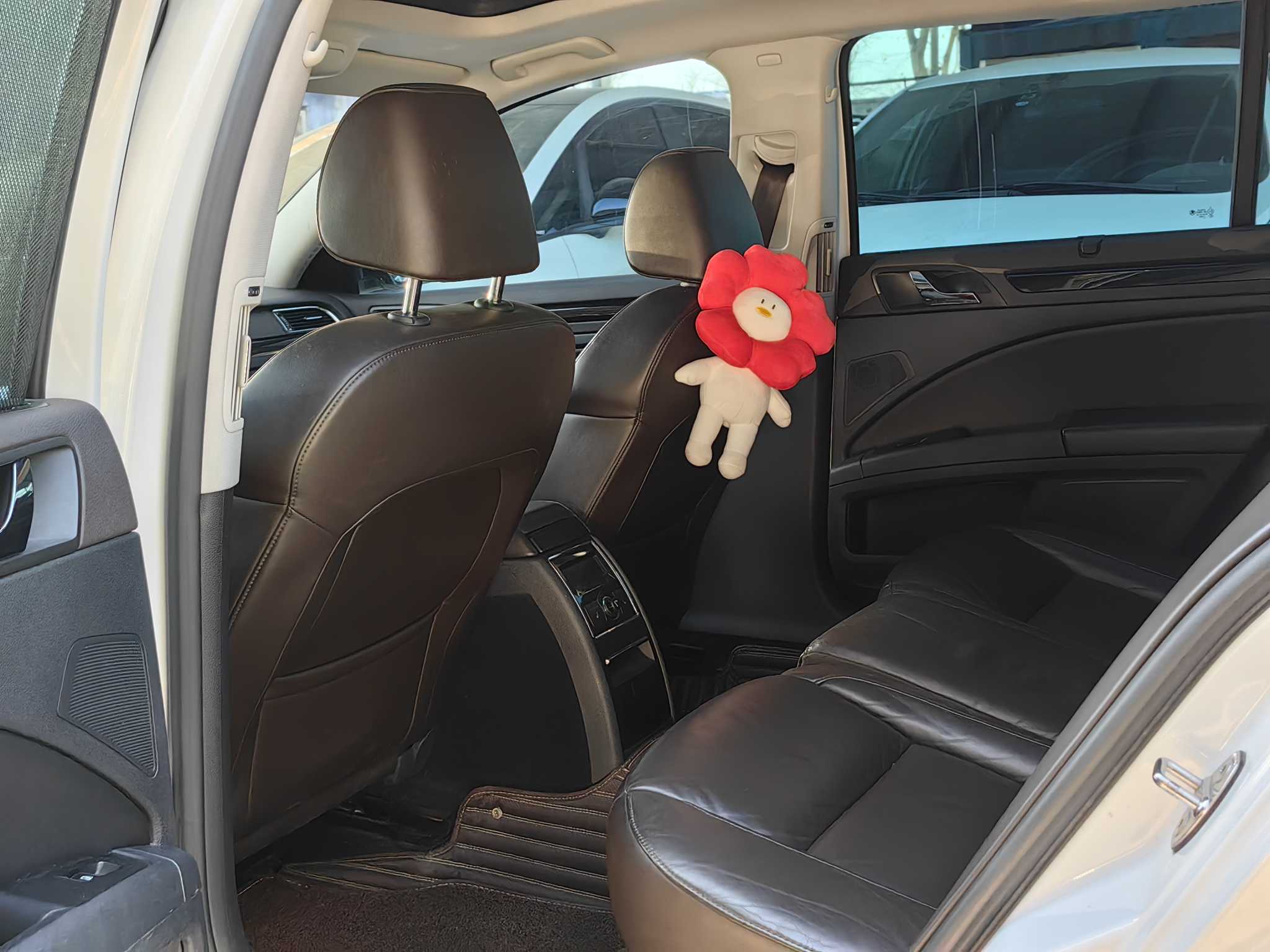 Skoda Superb Combi 2014 car image #3