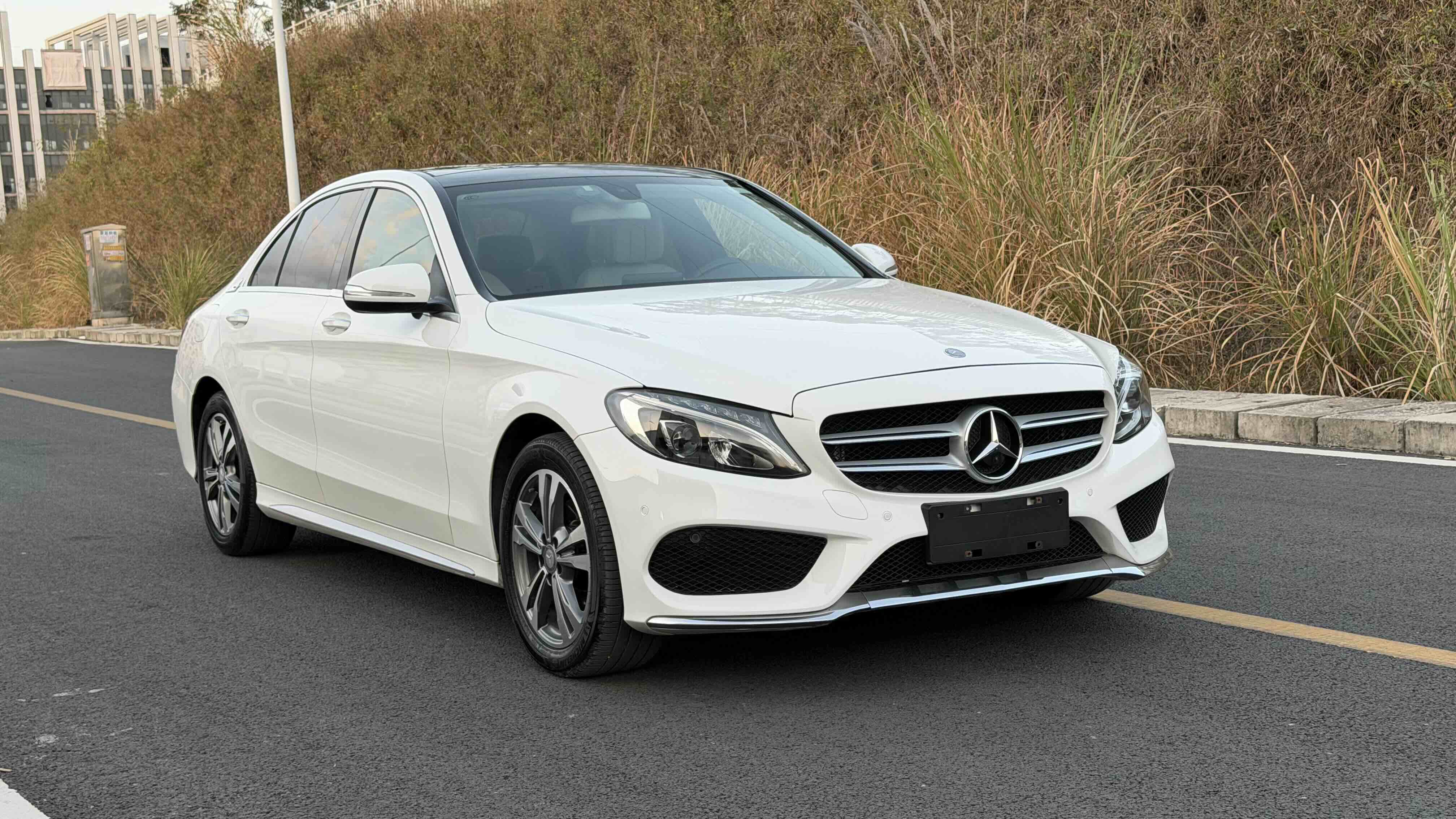 Mercedes-Benz C Class 2016 car image #3