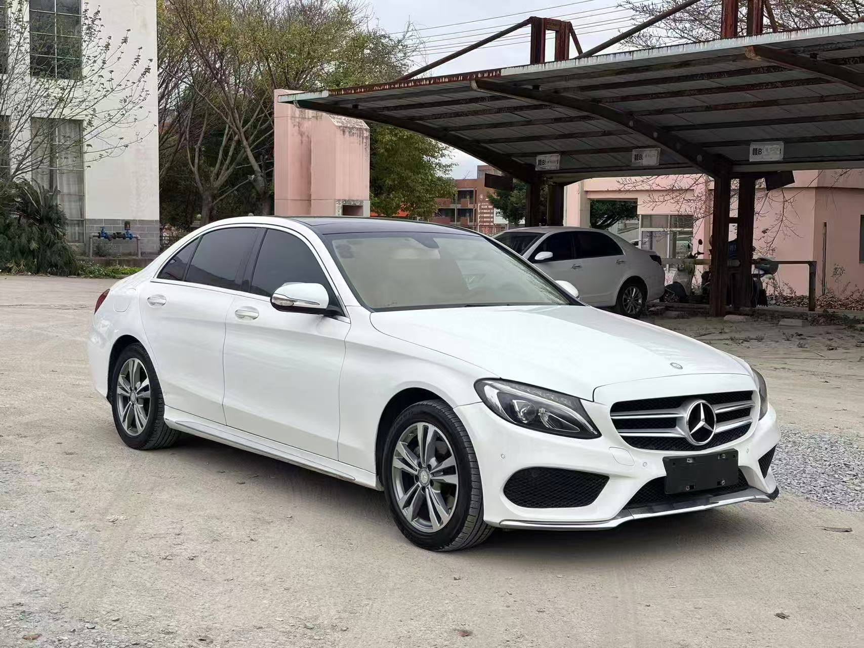 Mercedes-Benz C Class 2016 car image #3